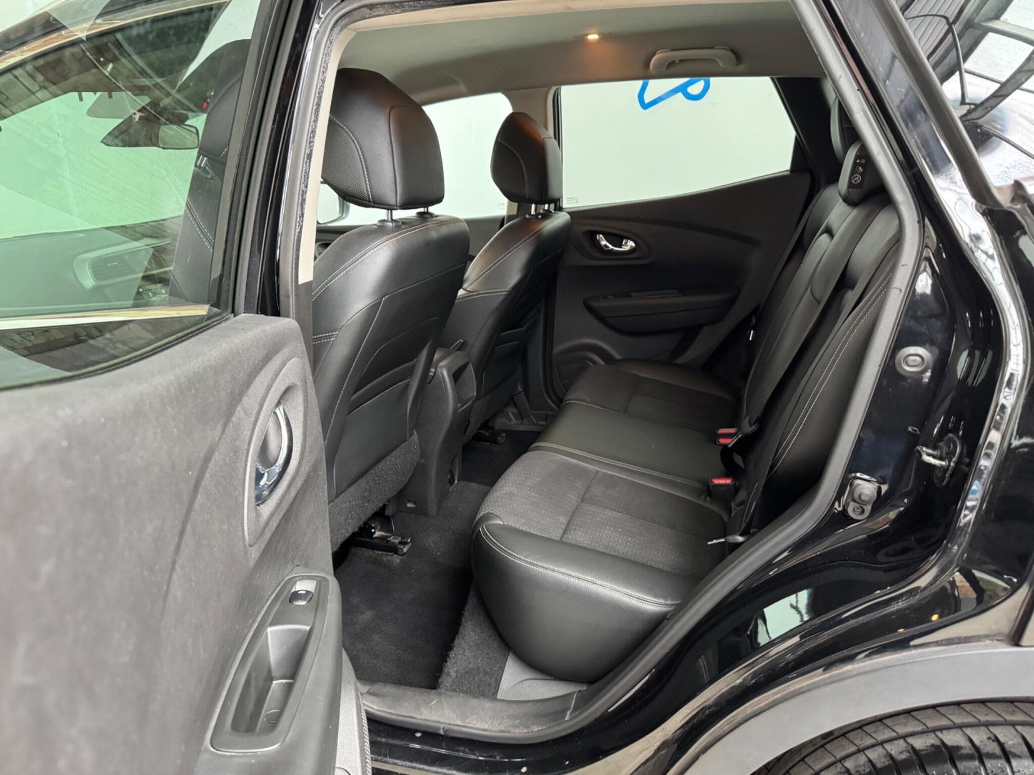 2018 Renault Kadjar - Thumbnail 11