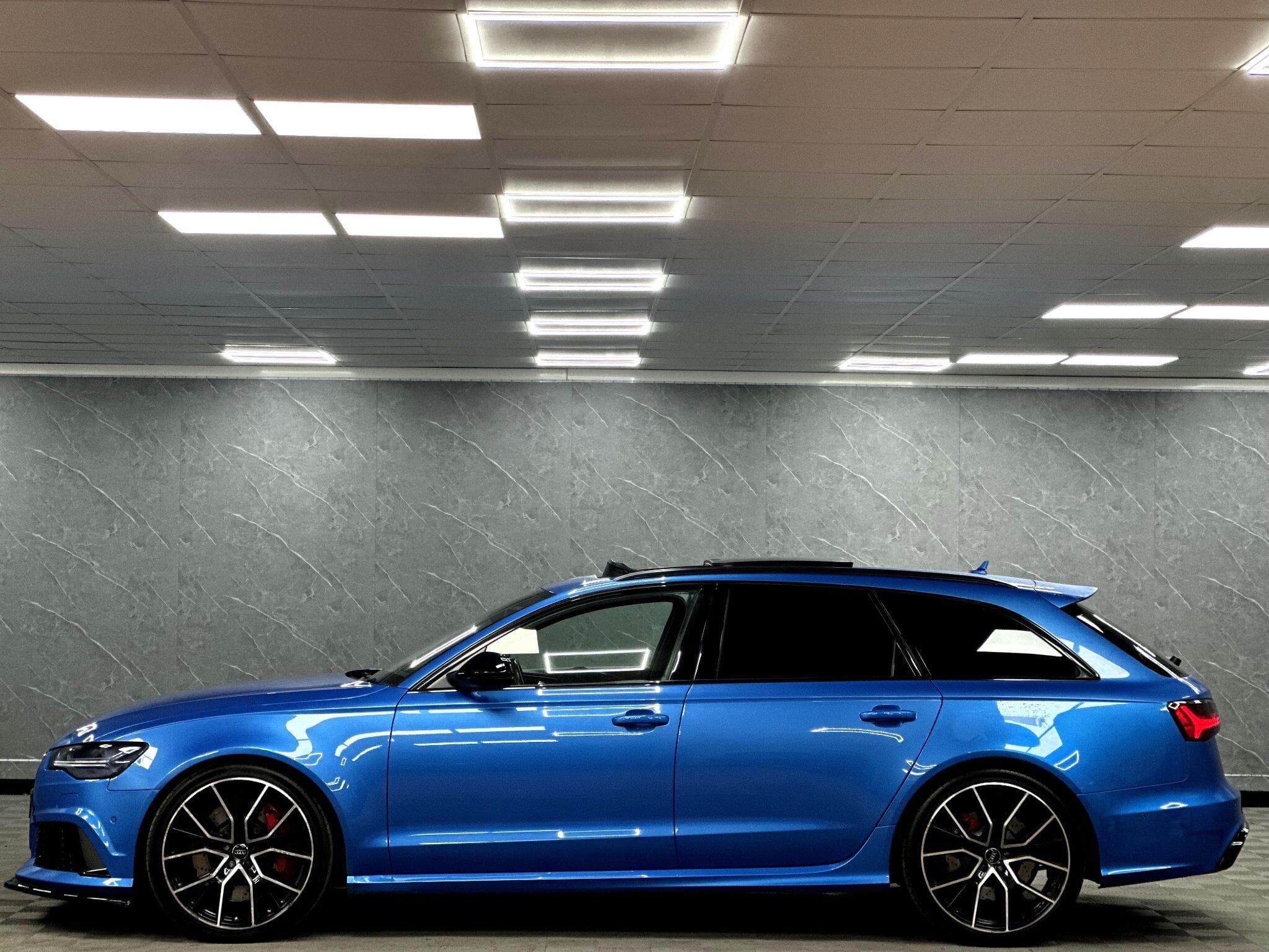 2017 Audi RS6 Avant - Thumbnail 32