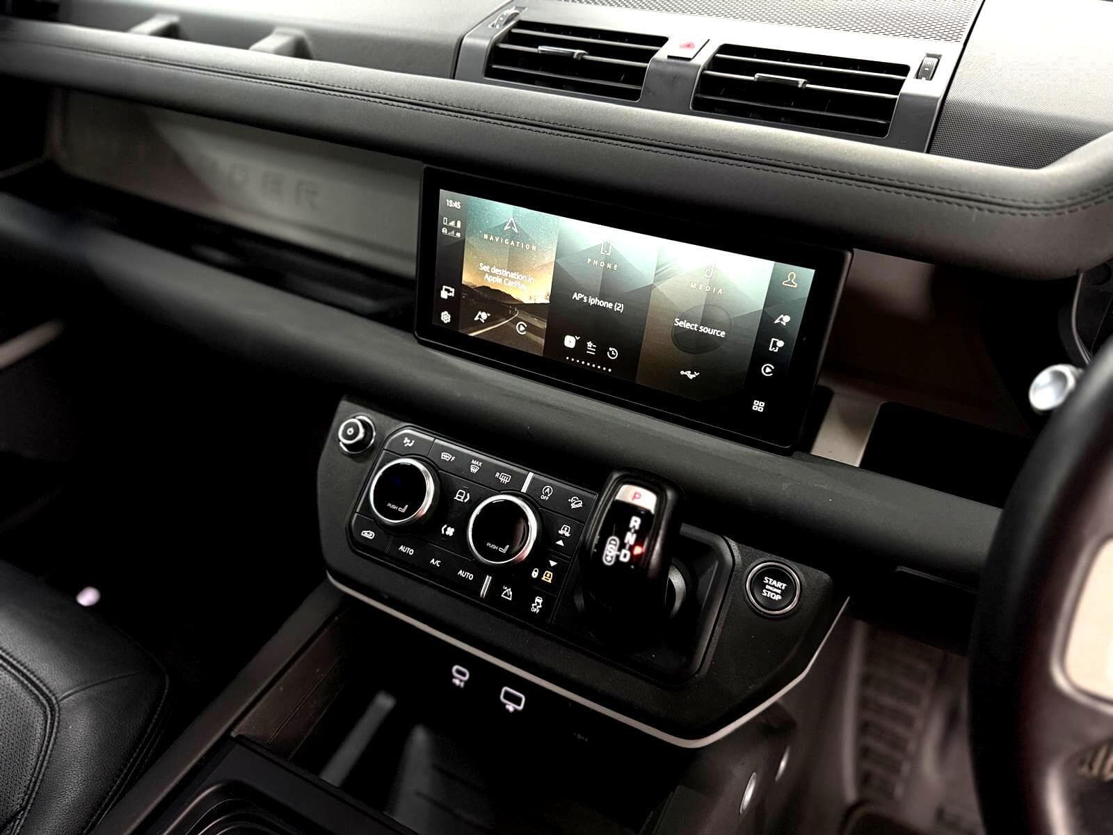 2024 Land Rover Defender 110 - Thumbnail 35