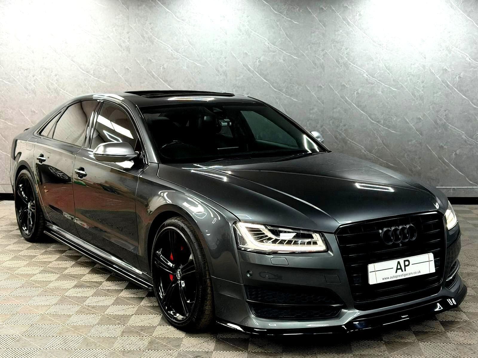 2015 Audi S8 - Thumbnail 29