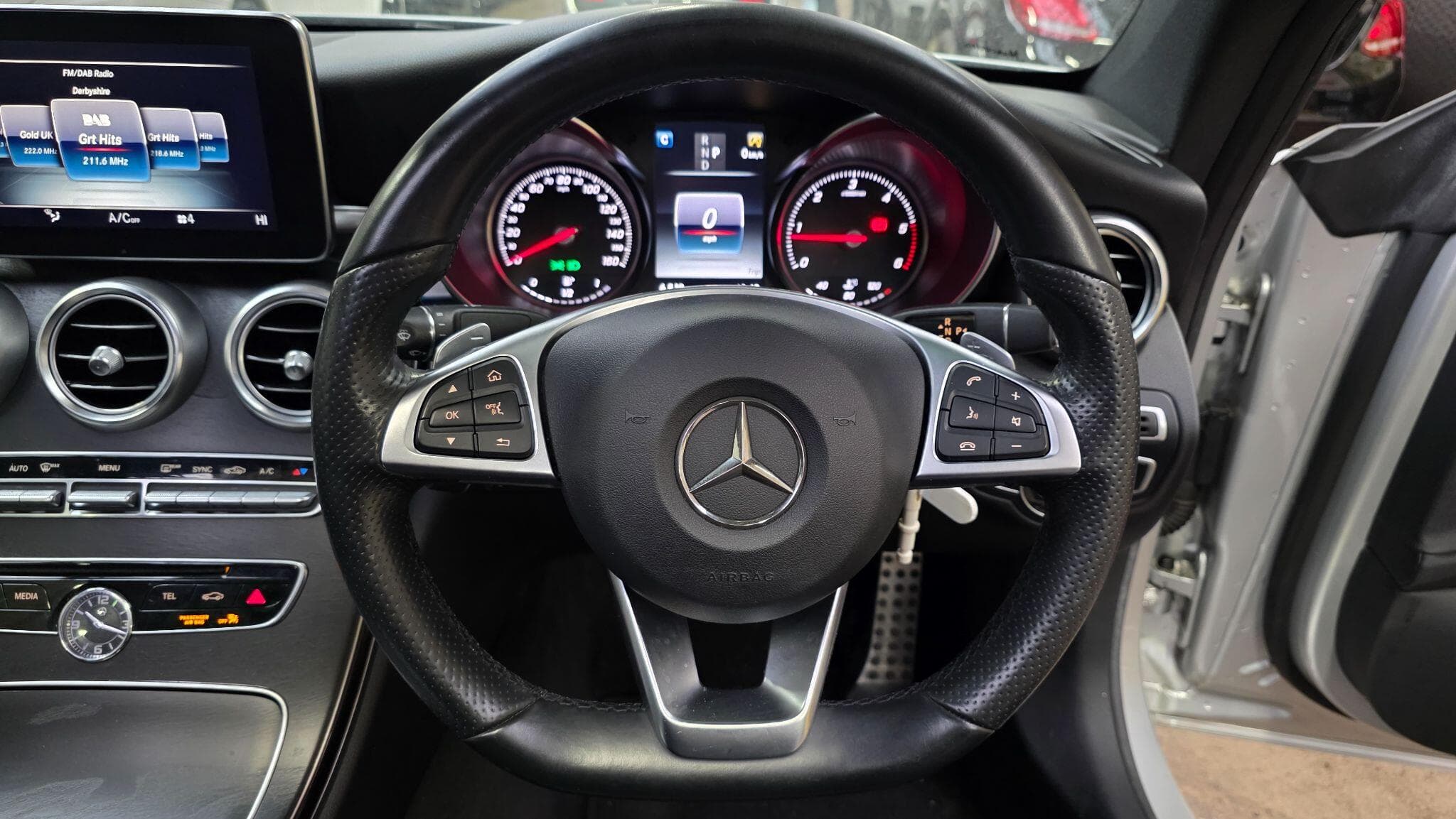 2016 Mercedes-Benz C Class - Thumbnail 10