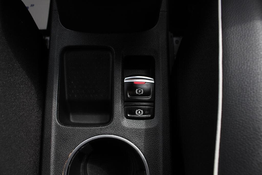 2020 Renault Captur - Thumbnail 32