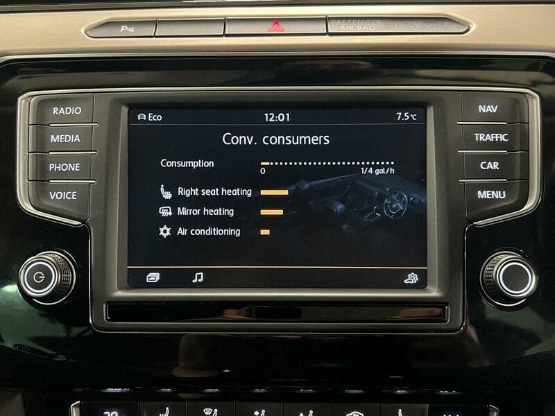 2015 Volkswagen Passat - Thumbnail 37