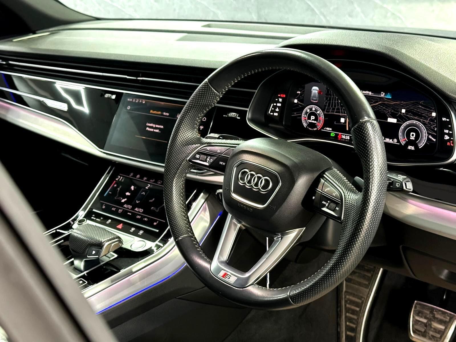 2019 Audi Q8 - Thumbnail 44