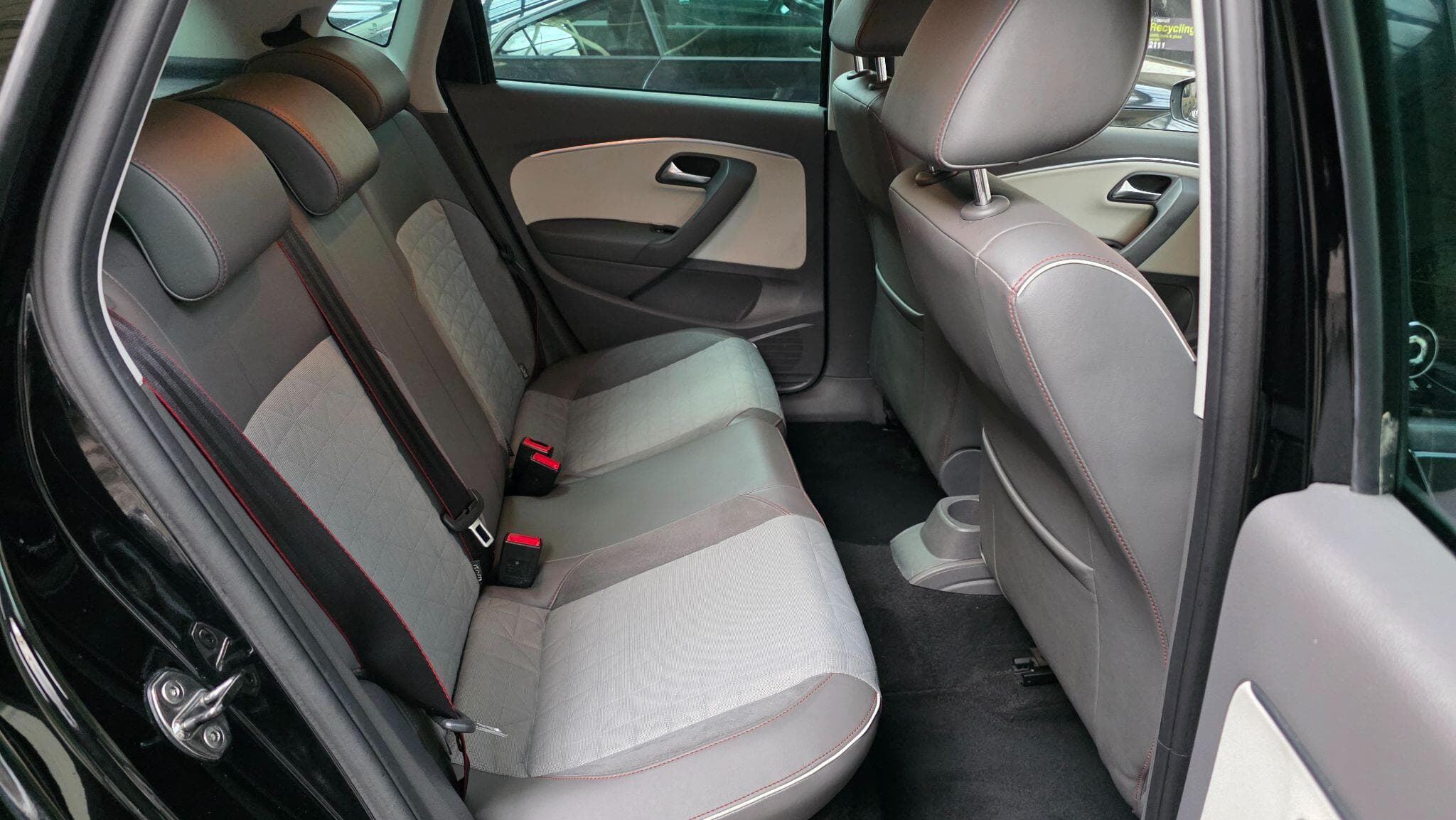 2016 Volkswagen Polo - Thumbnail 14