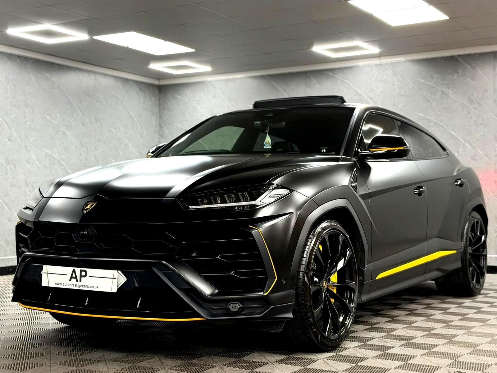 2022 Lamborghini Urus - Thumbnail 25