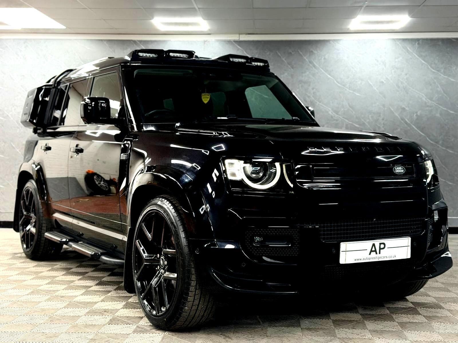 2024 Land Rover Defender 110 - Main