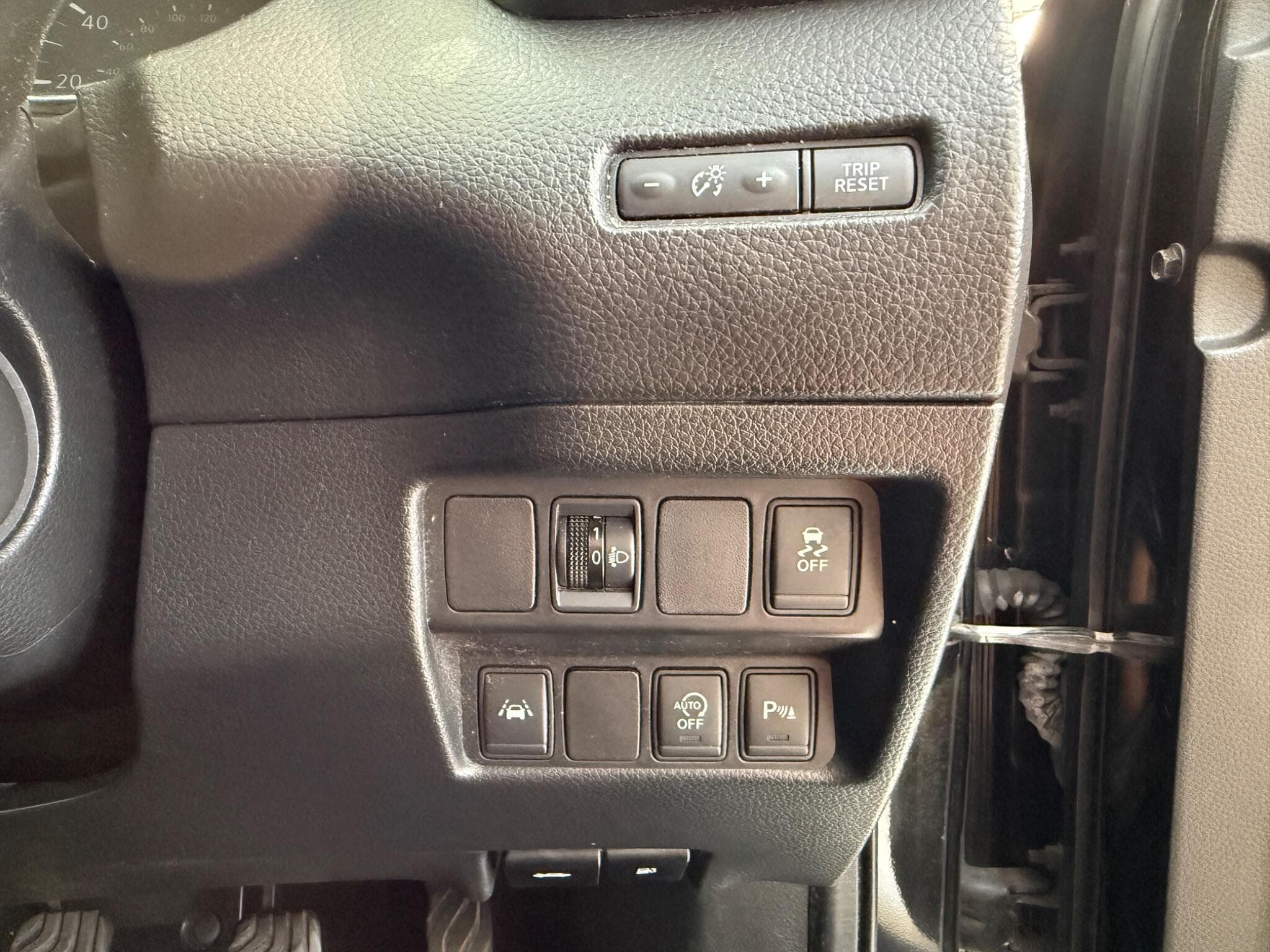 2015 Nissan Qashqai - Thumbnail 12