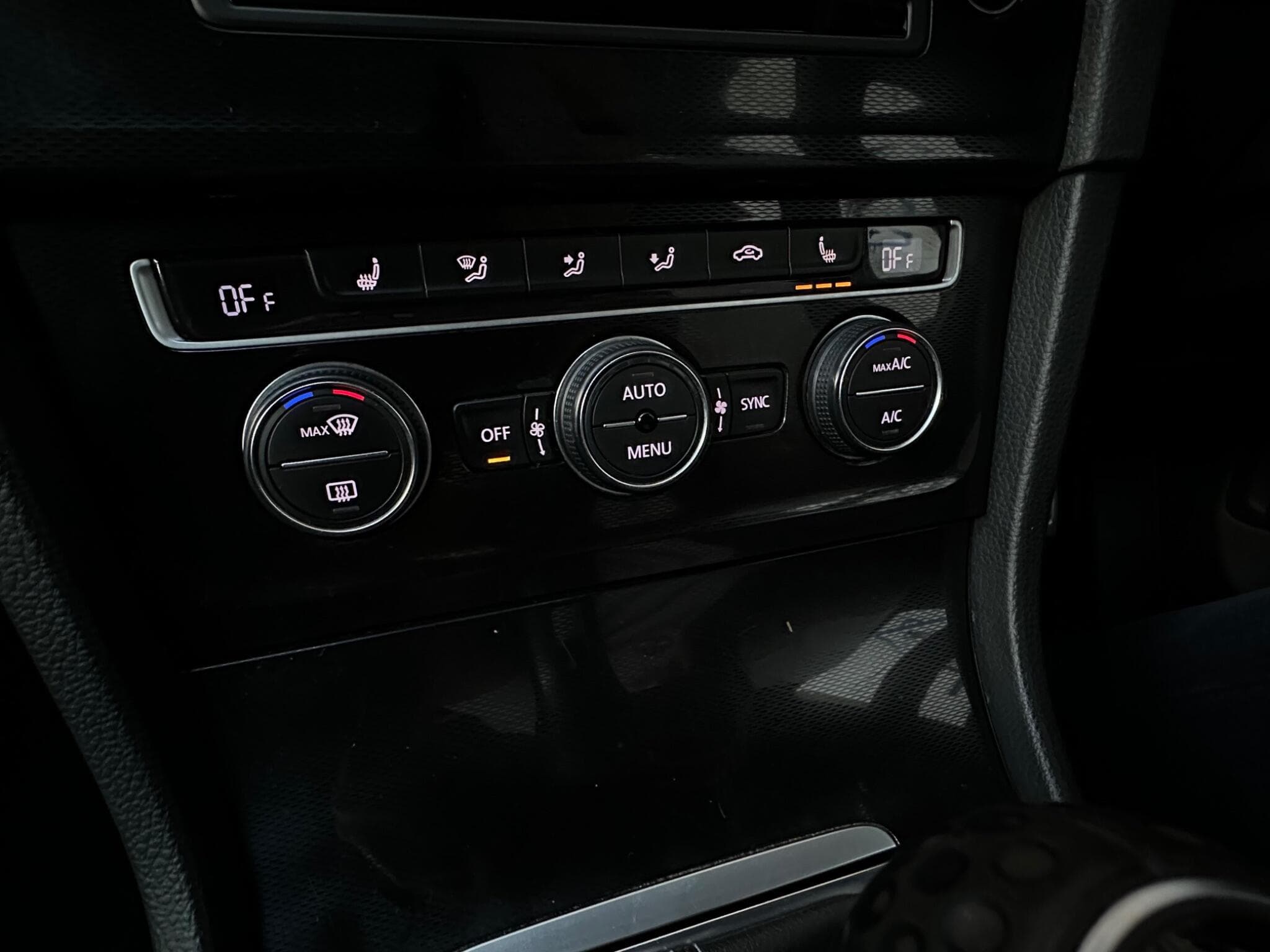 2015 Volkswagen Golf - Thumbnail 20