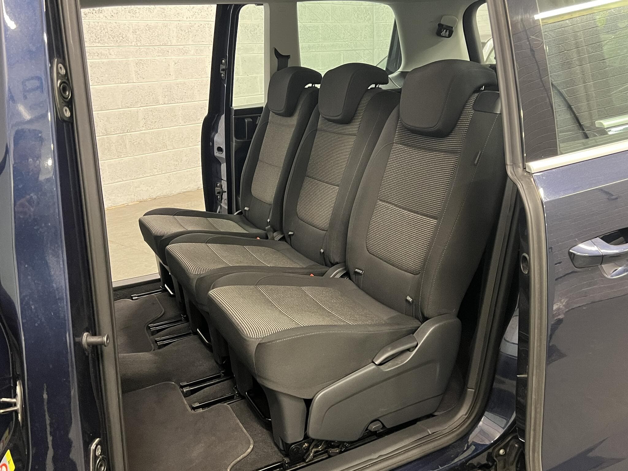 2012 Volkswagen Sharan - Thumbnail 39