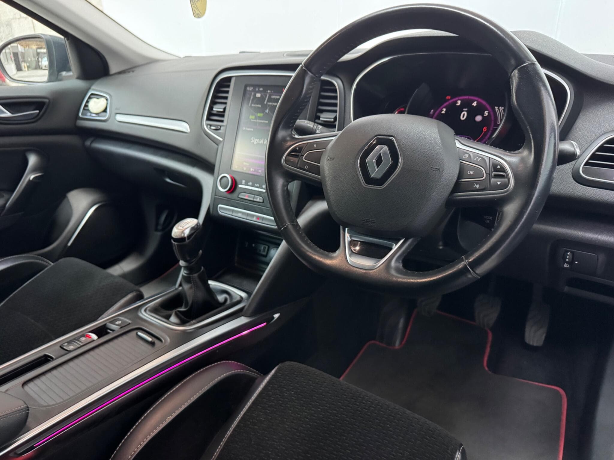 2017 Renault Megane - Thumbnail 4