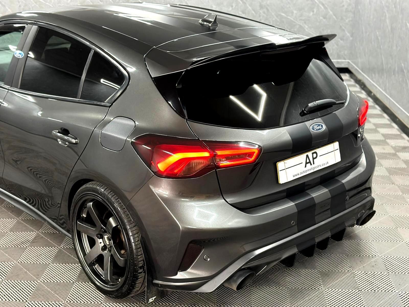 2020 Ford Focus - Thumbnail 27