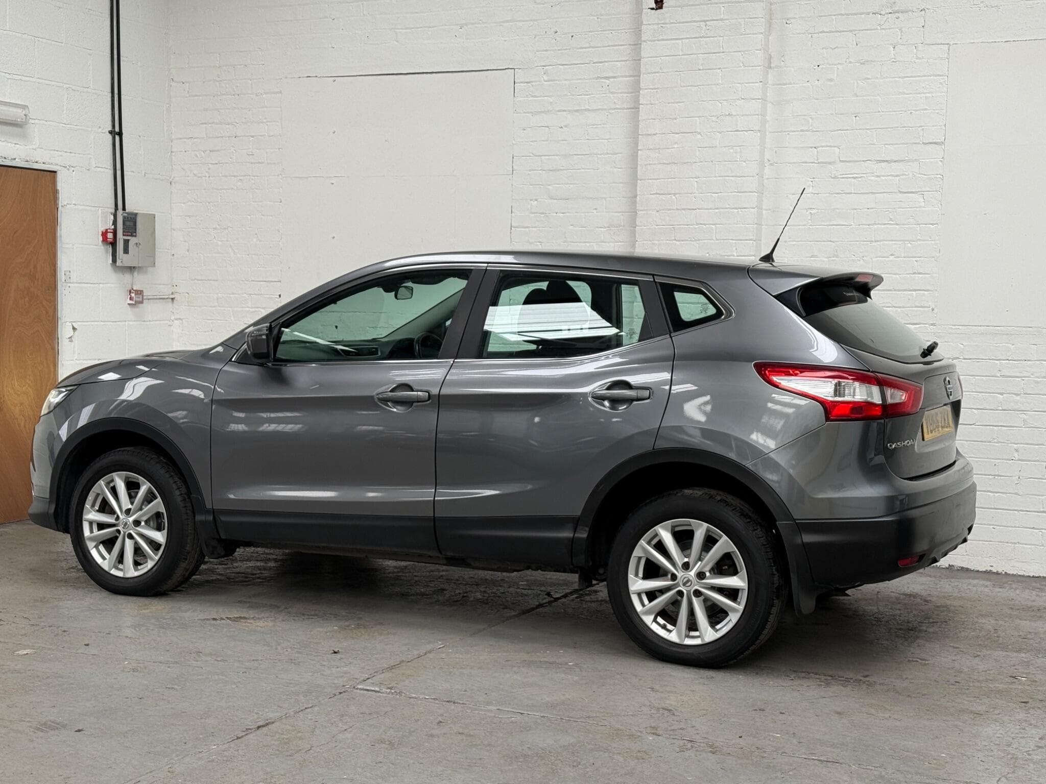2016 Nissan Qashqai - Thumbnail 6