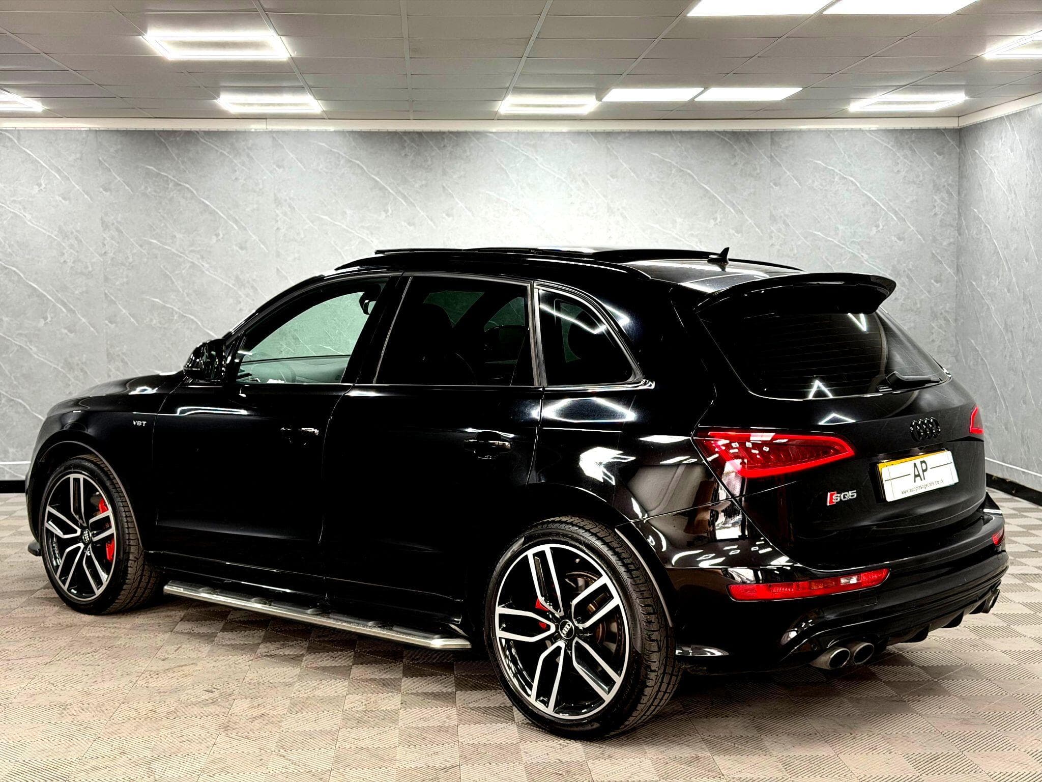 2016 Audi SQ5 - Thumbnail 17