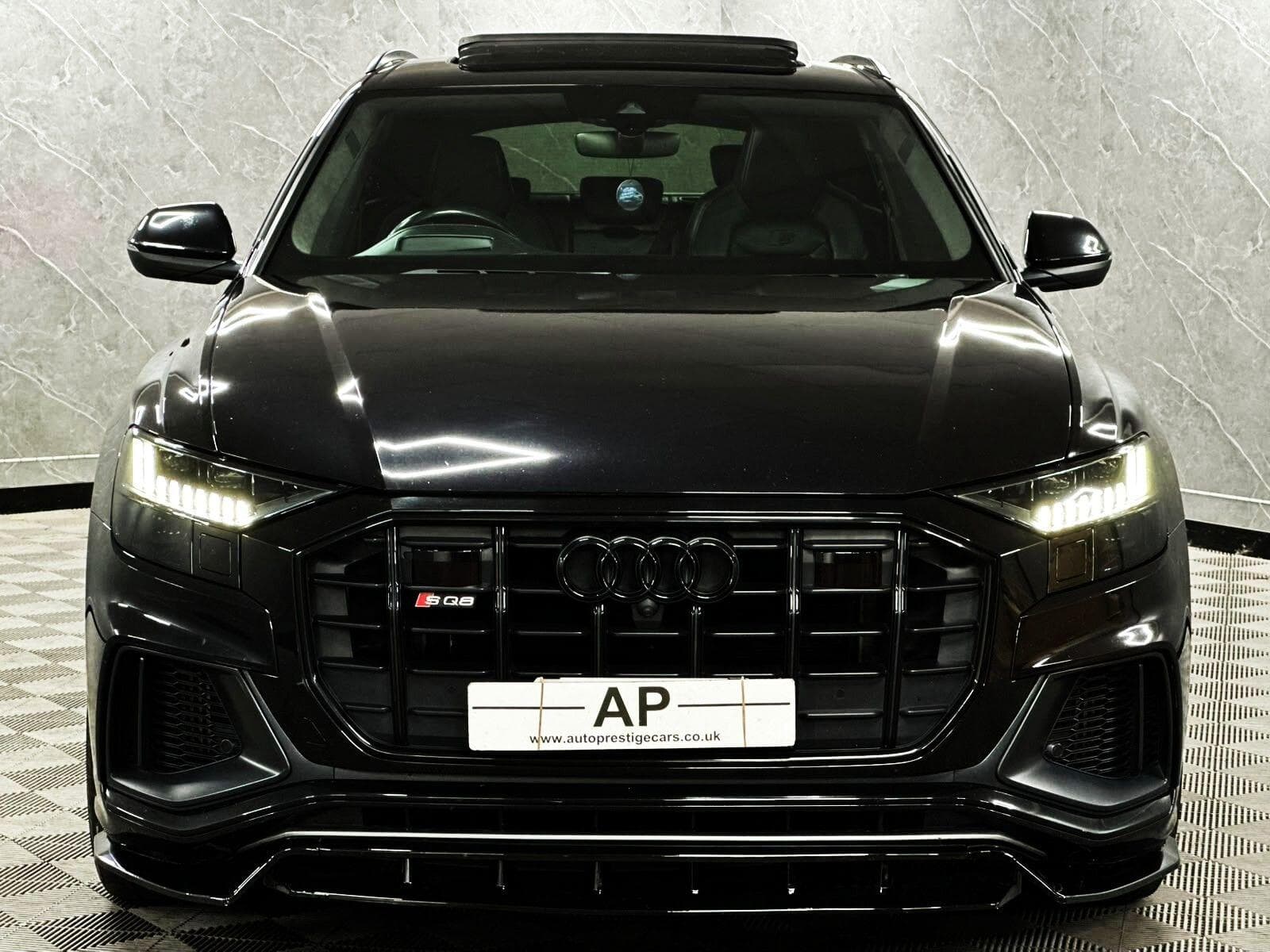 2019 Audi SQ8 - Thumbnail 8
