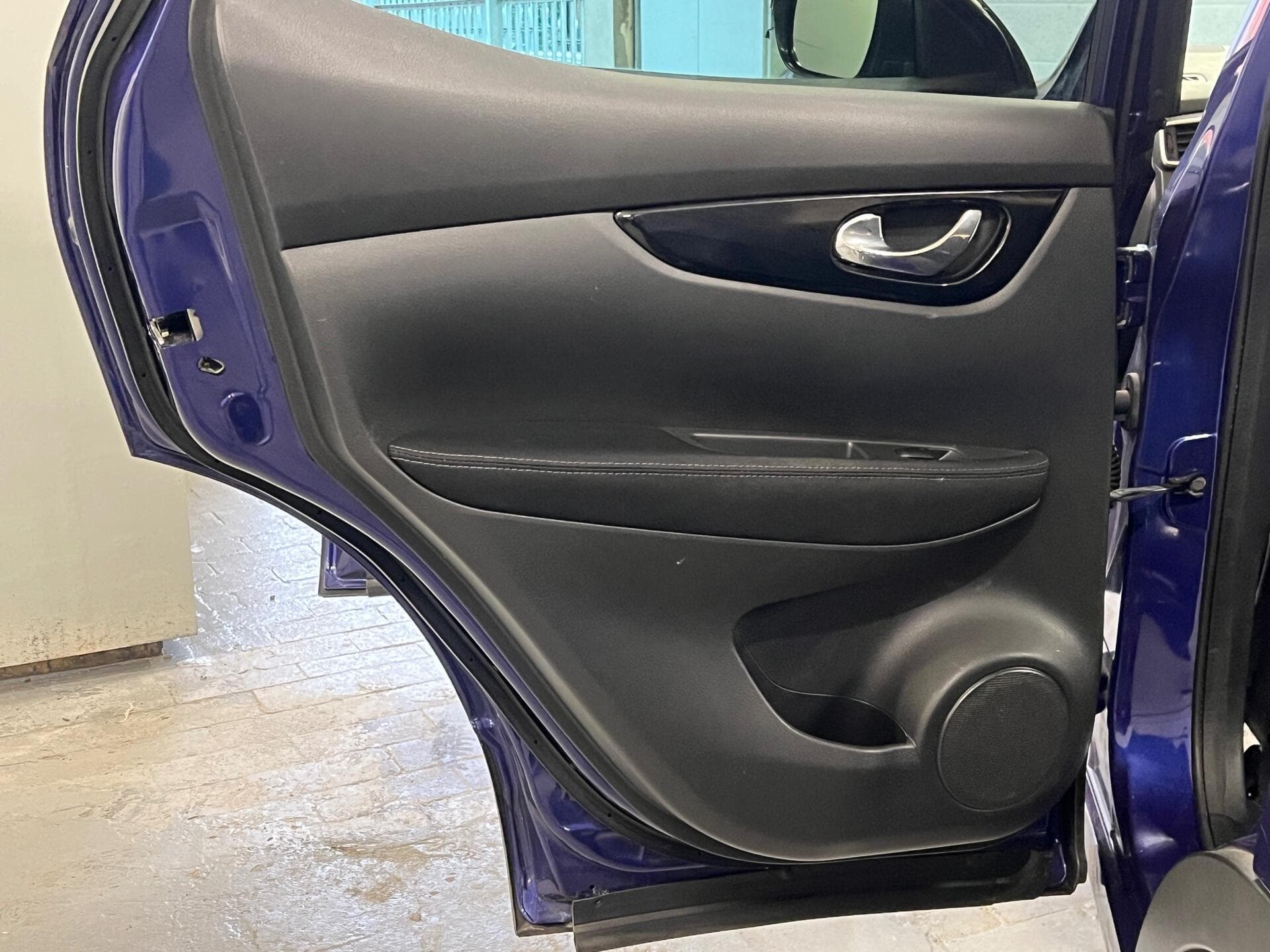 2015 Nissan Qashqai - Thumbnail 46