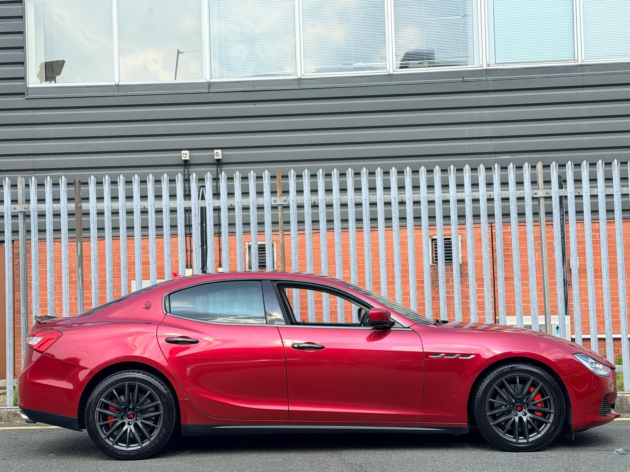 2014 Maserati Ghibli - Image 2