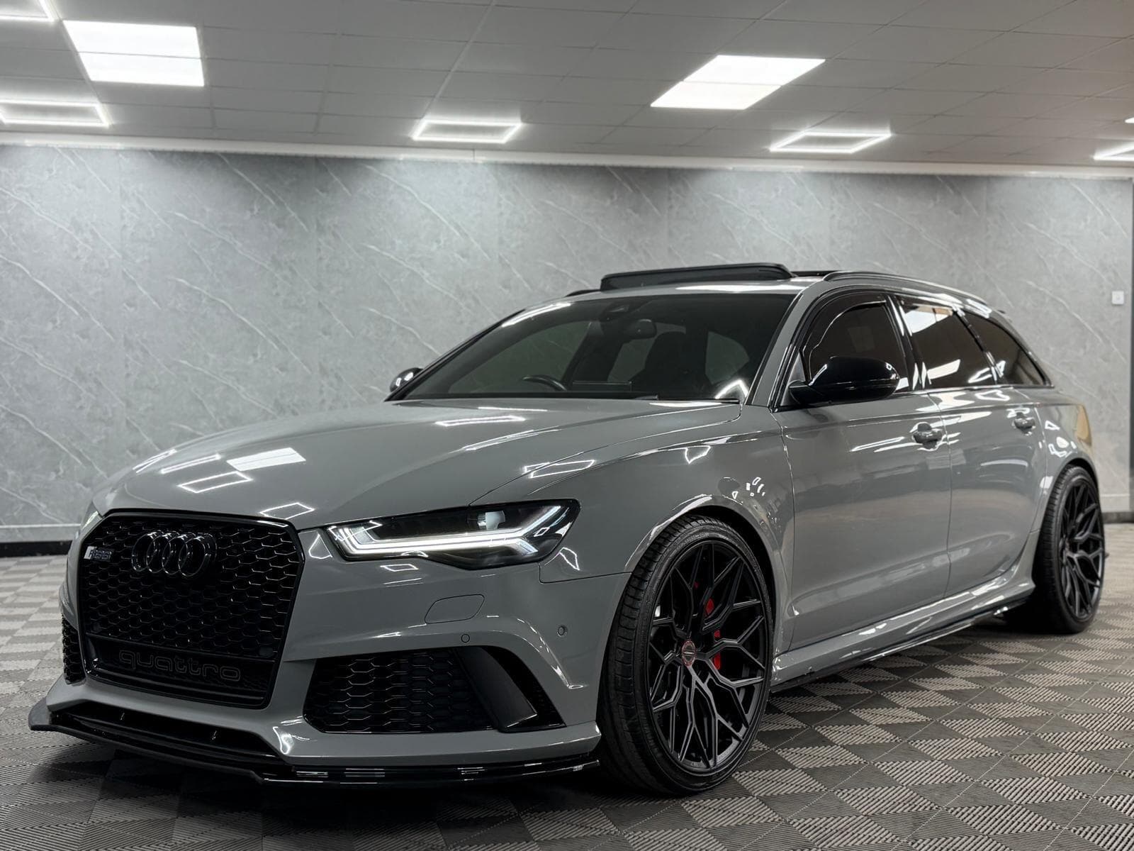 2016 Audi RS6 Avant - Thumbnail 31