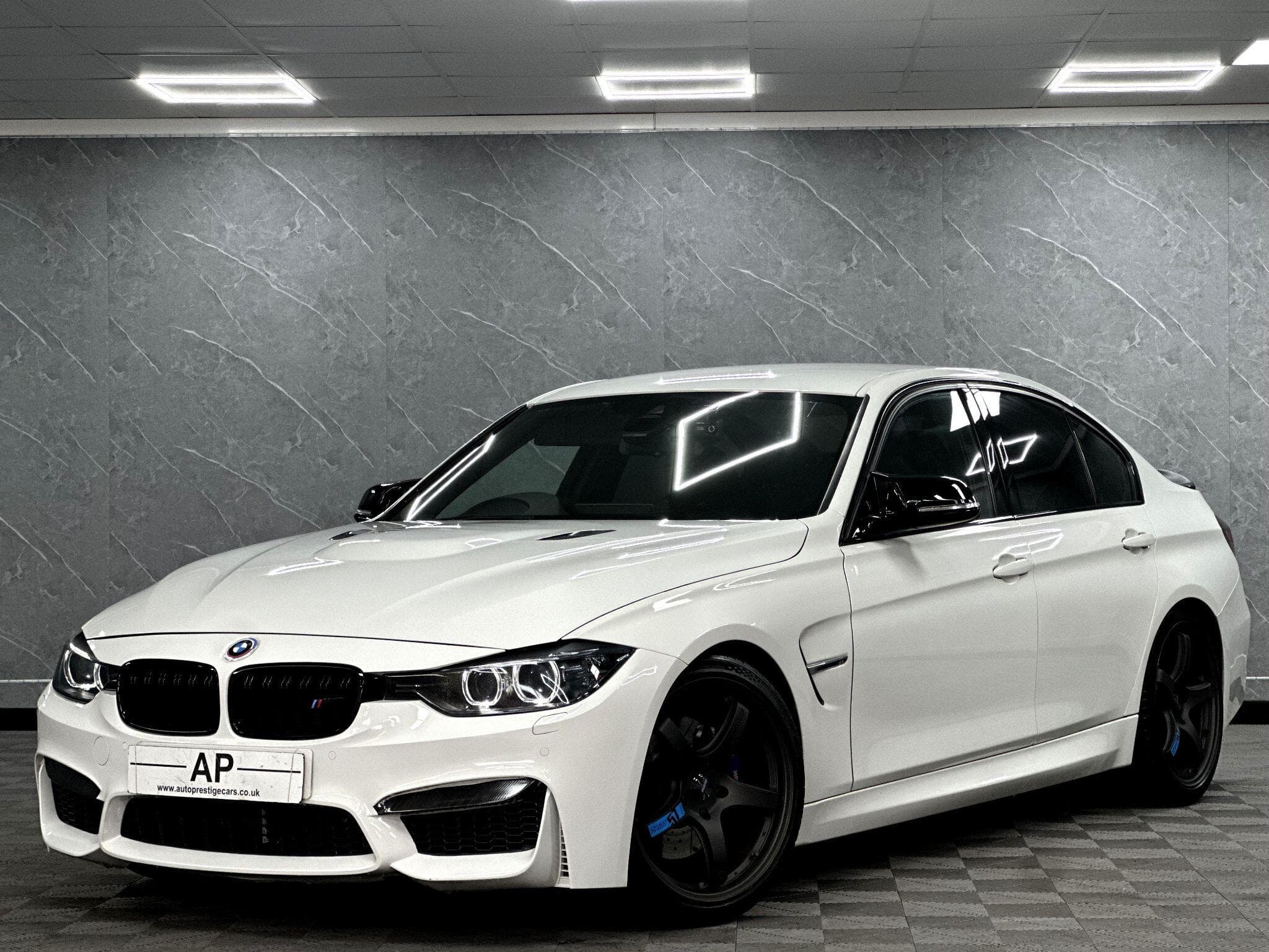 2015 BMW 3 Series - Thumbnail 5