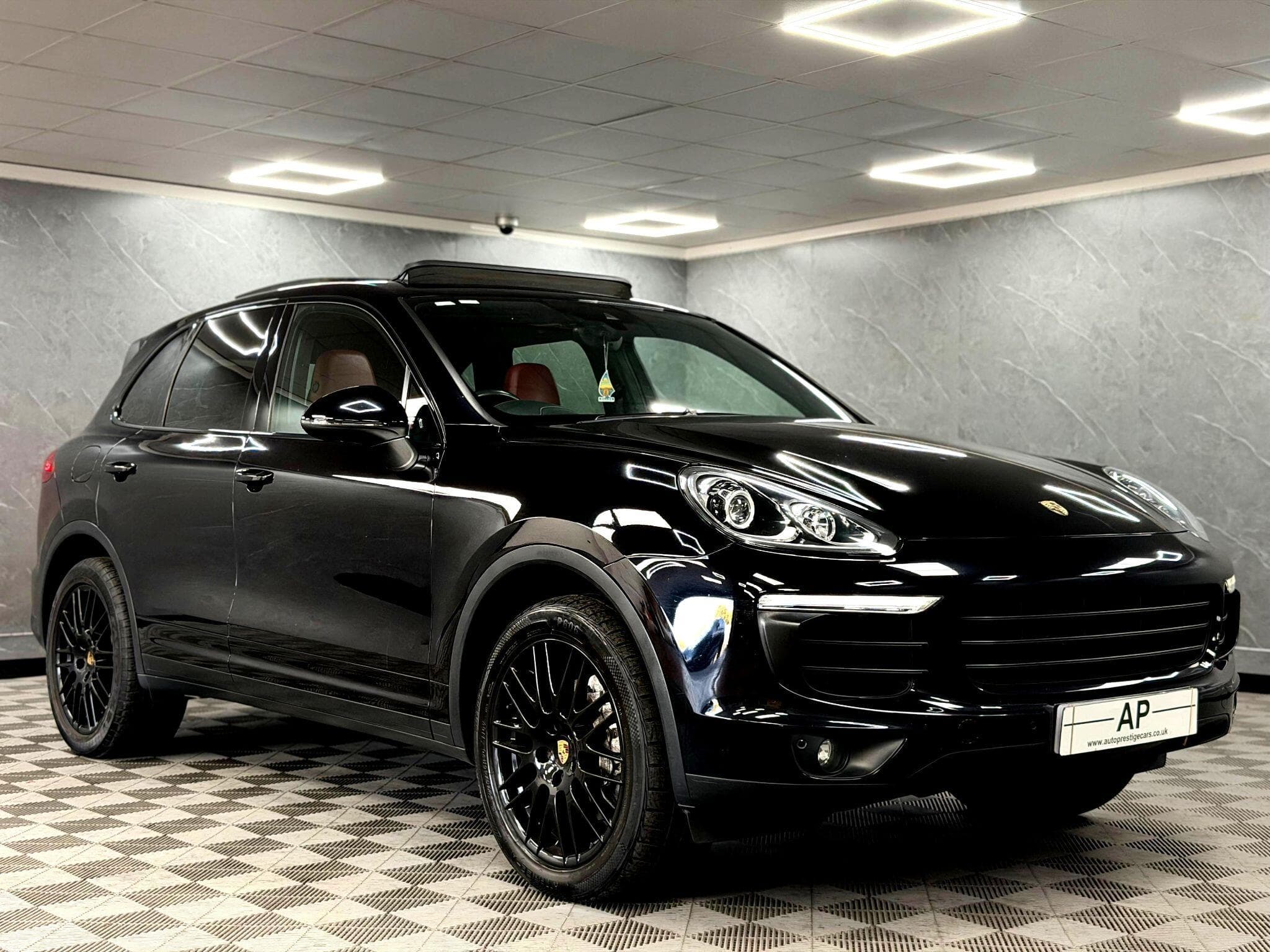 2014 Porsche Cayenne - Thumbnail 23
