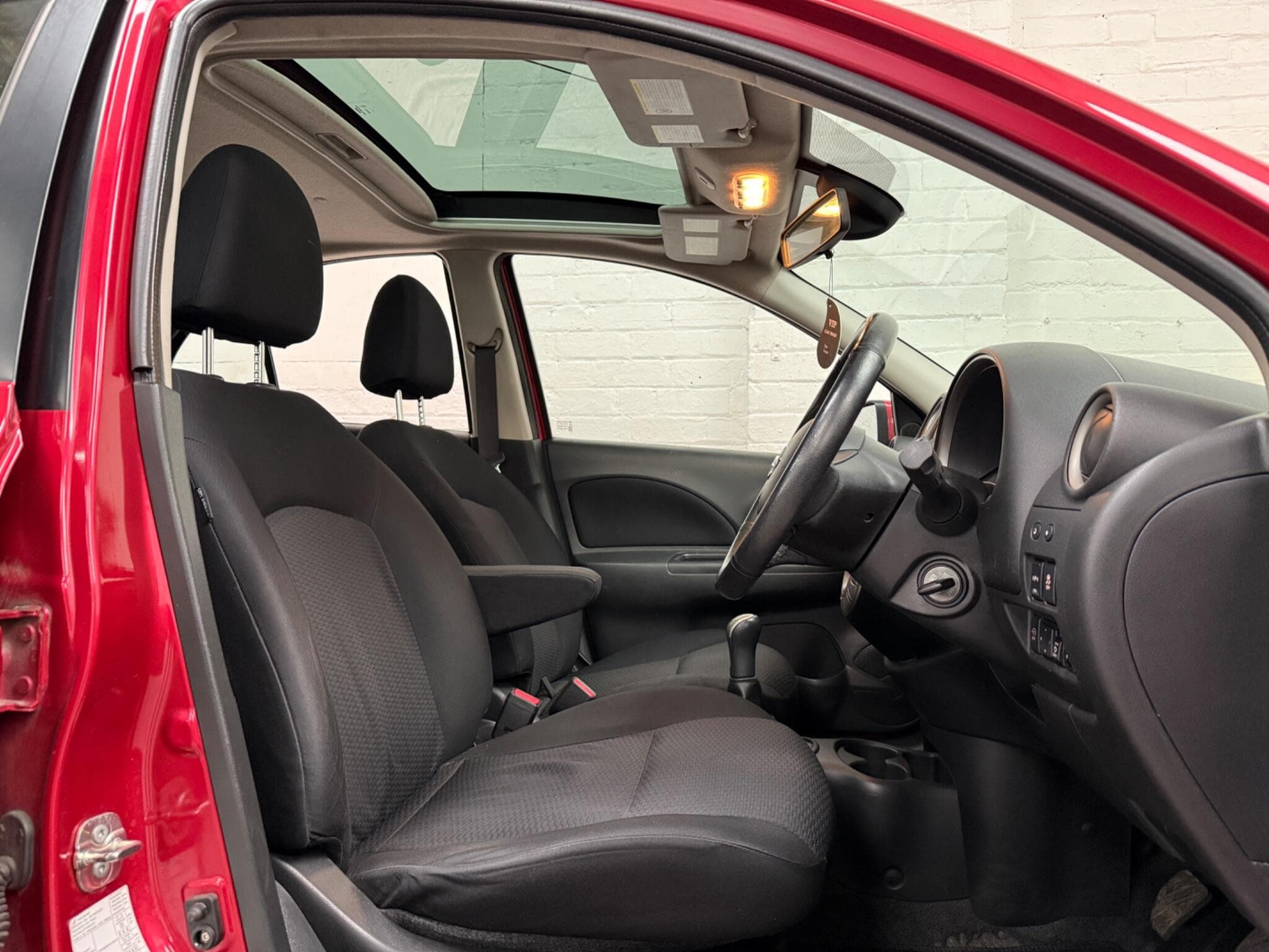 2012 Nissan Micra - Thumbnail 8