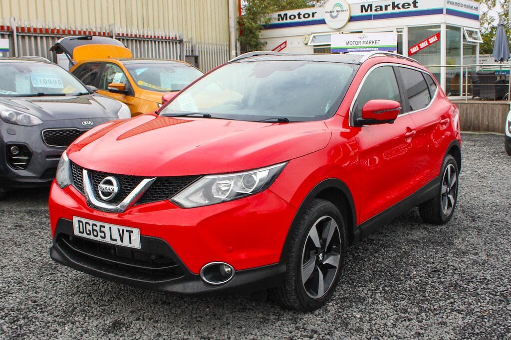 2015 Nissan Qashqai - Thumbnail 3
