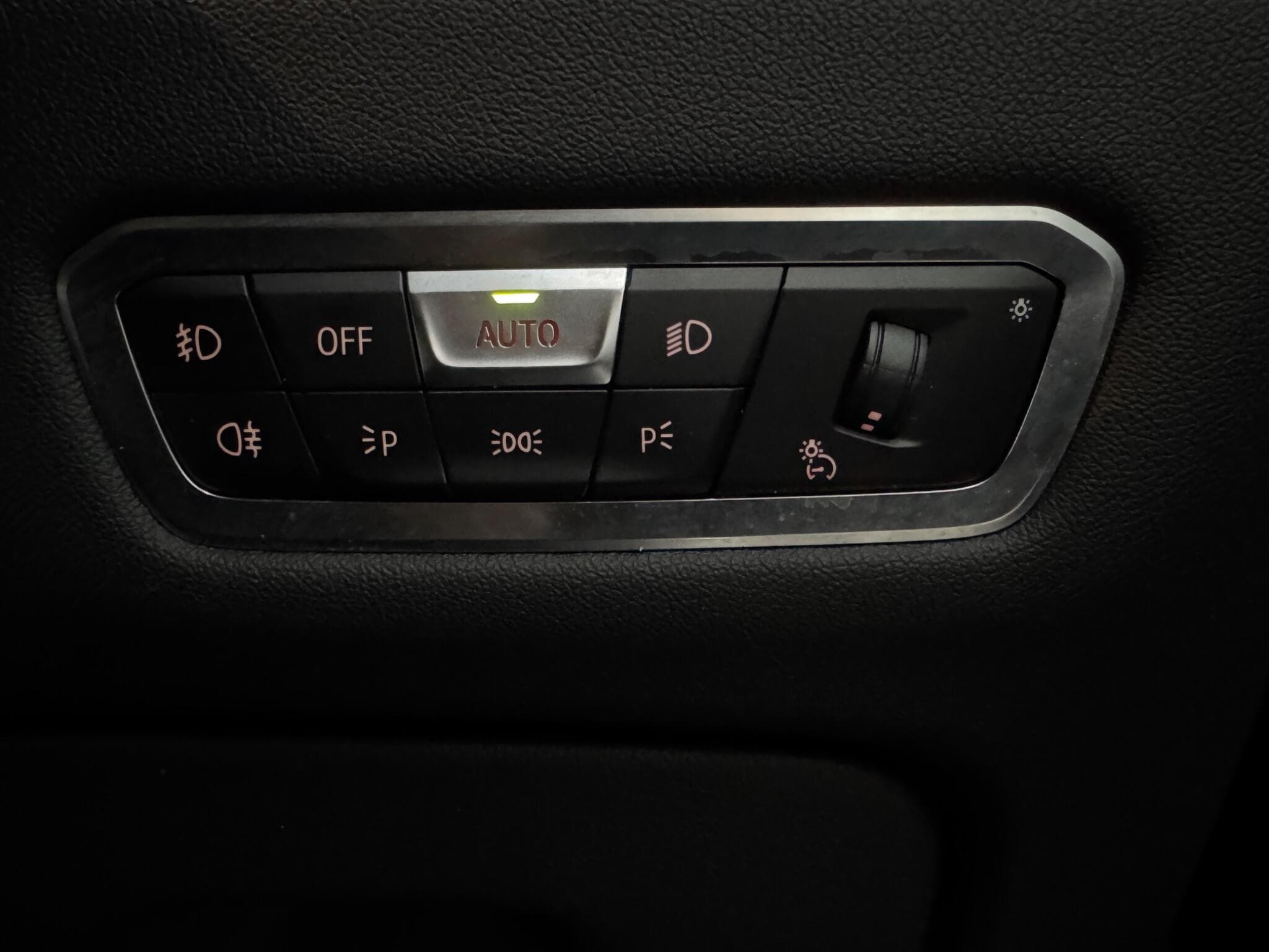 2020 BMW X5 - Thumbnail 35