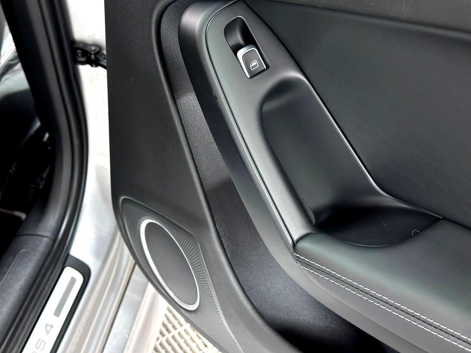 2015 Audi RS4 Avant - Thumbnail 26