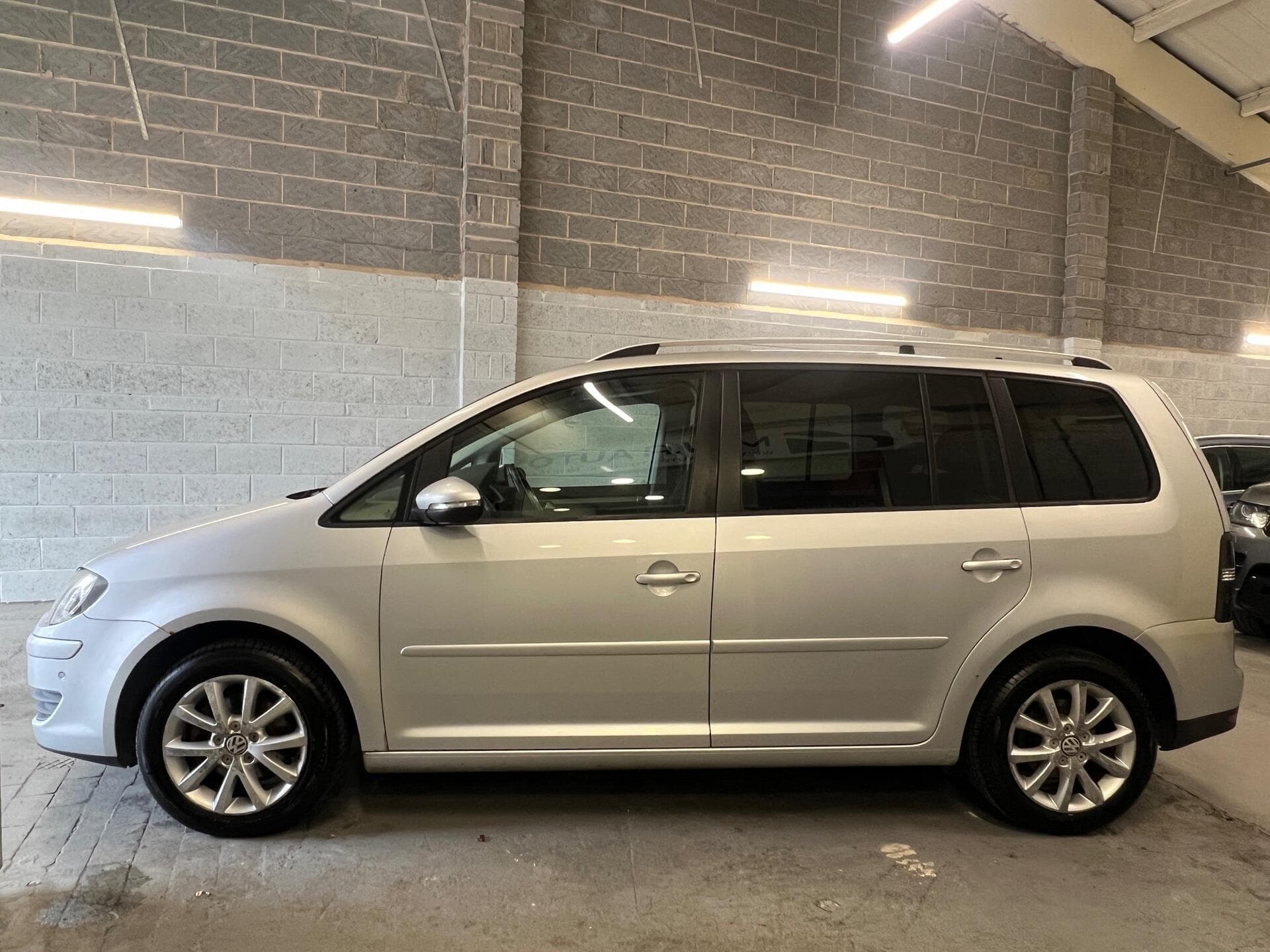 2010 Volkswagen Touran - Thumbnail 10