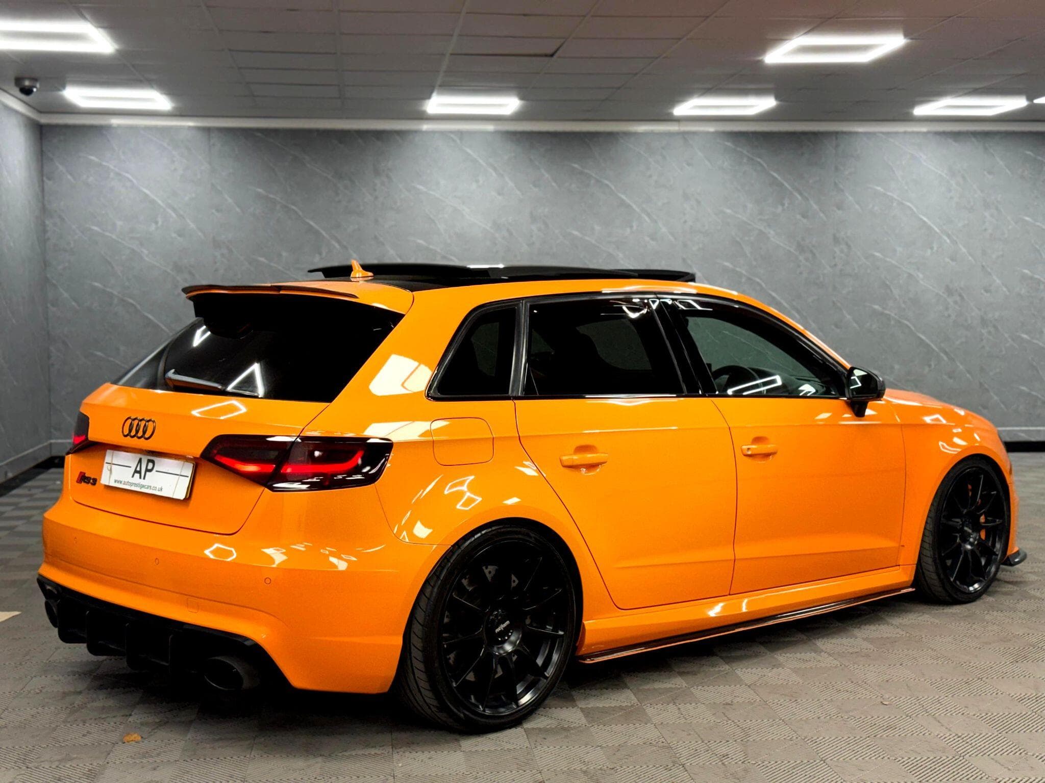 2015 Audi RS3 - Thumbnail 27