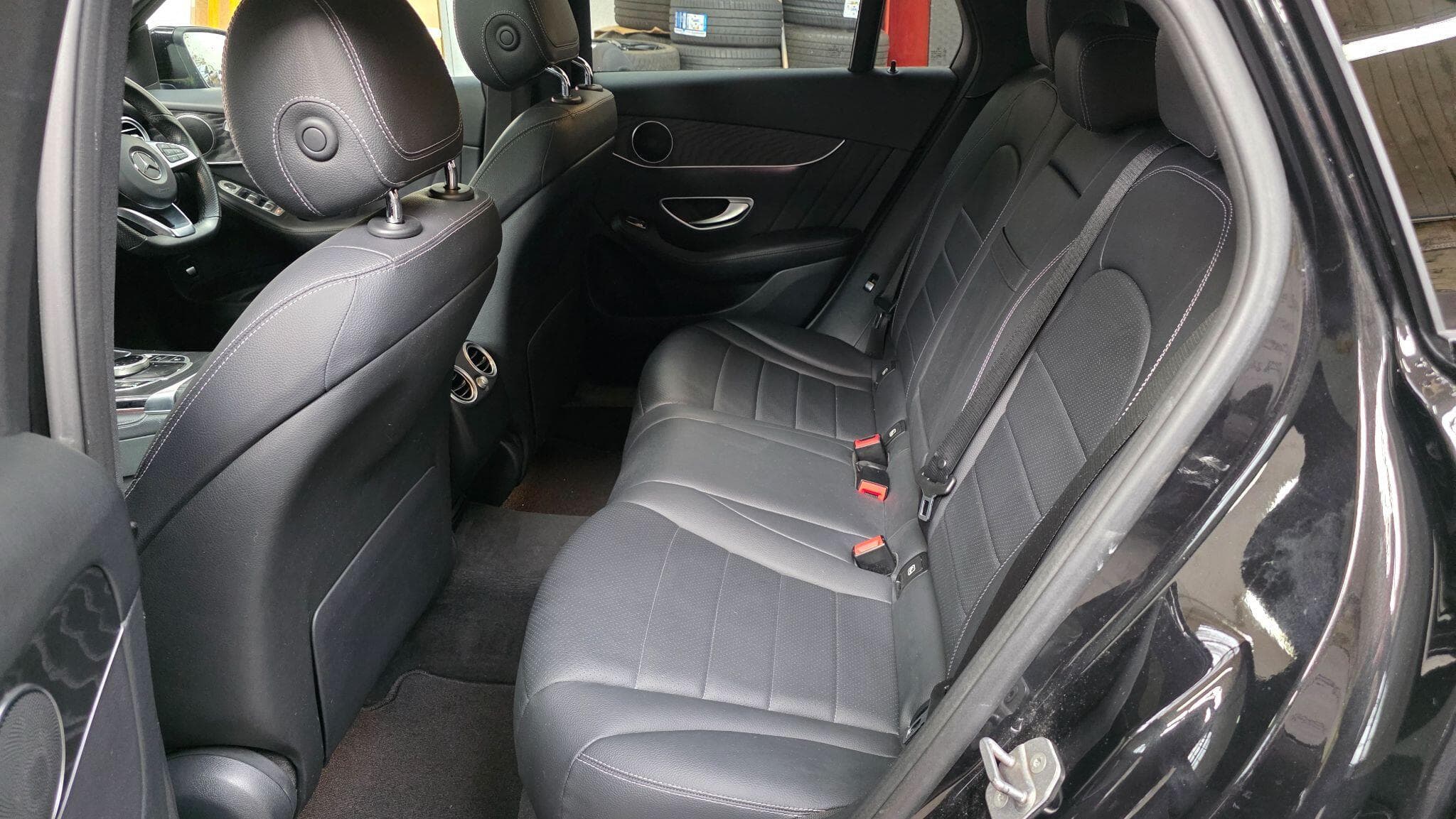 2017 Mercedes-Benz GLC - Thumbnail 19