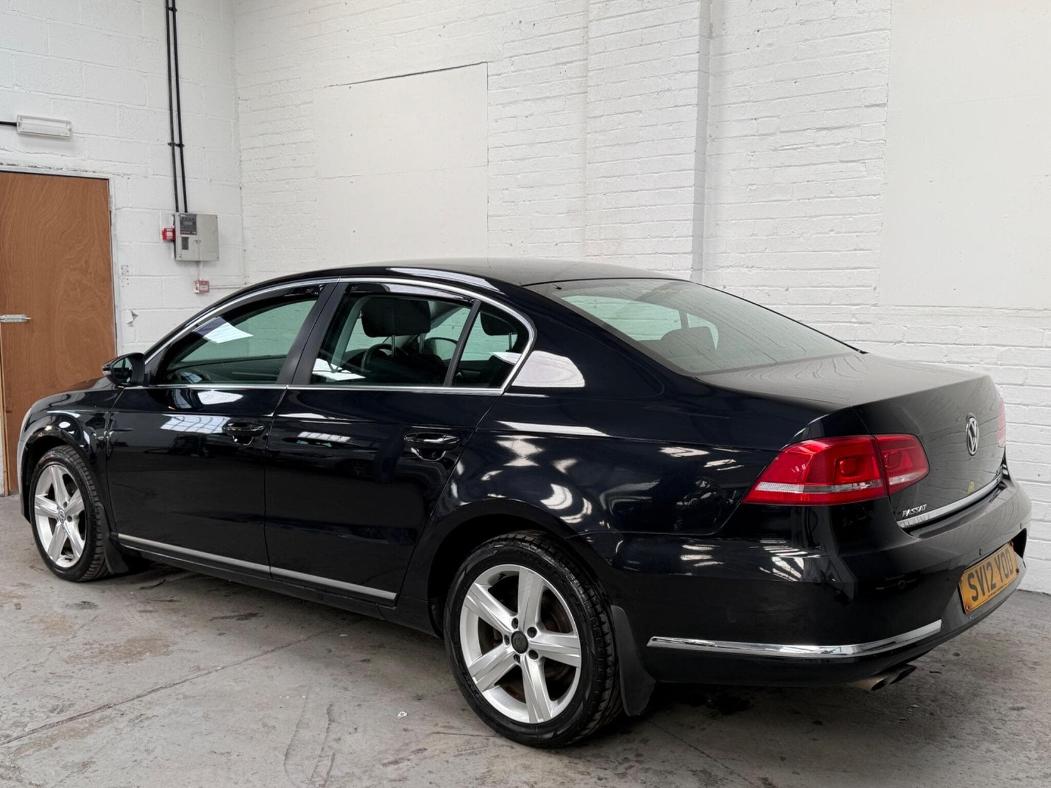 2012 Volkswagen Passat - Thumbnail 9