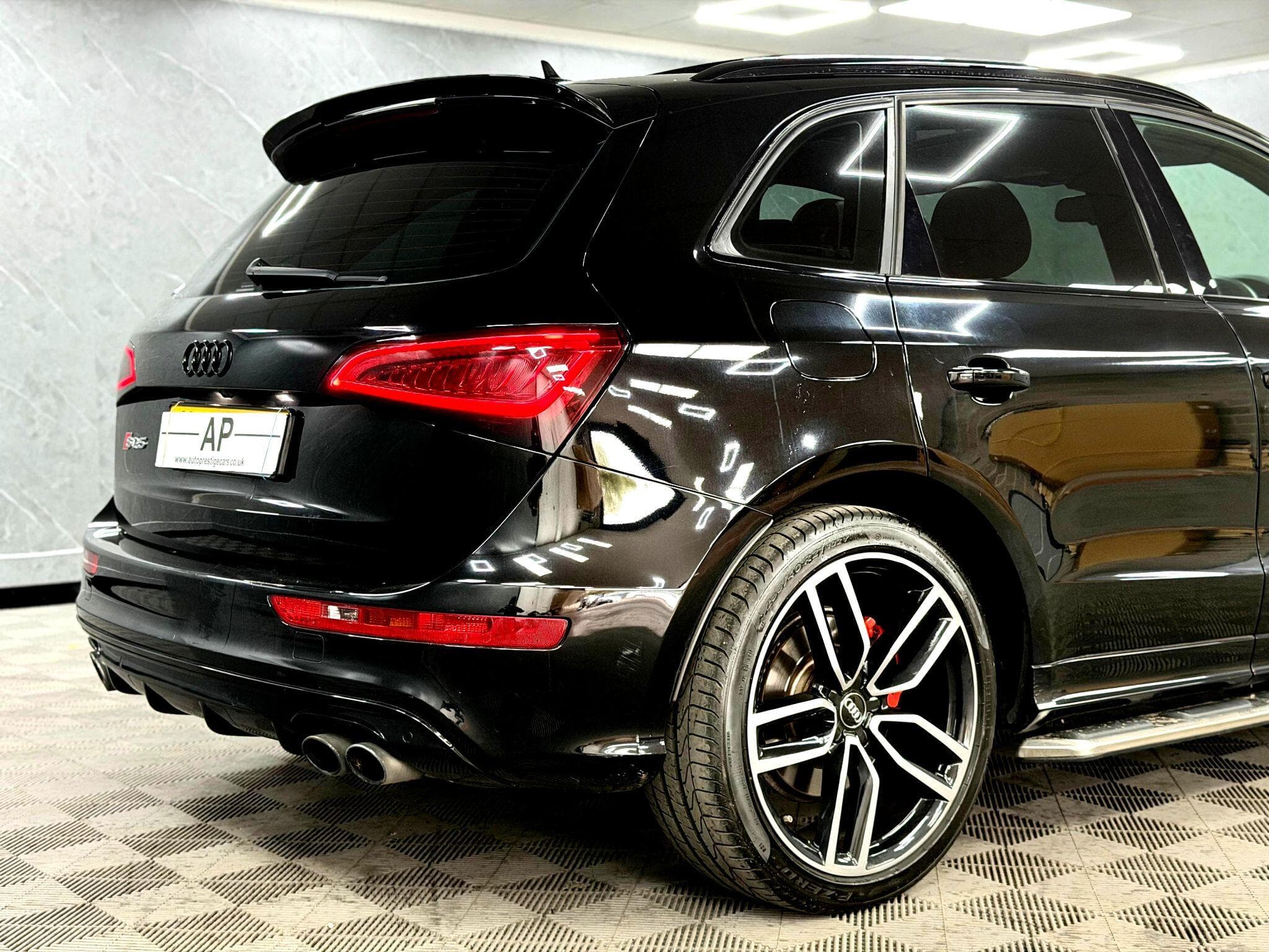 2016 Audi SQ5 - Thumbnail 27