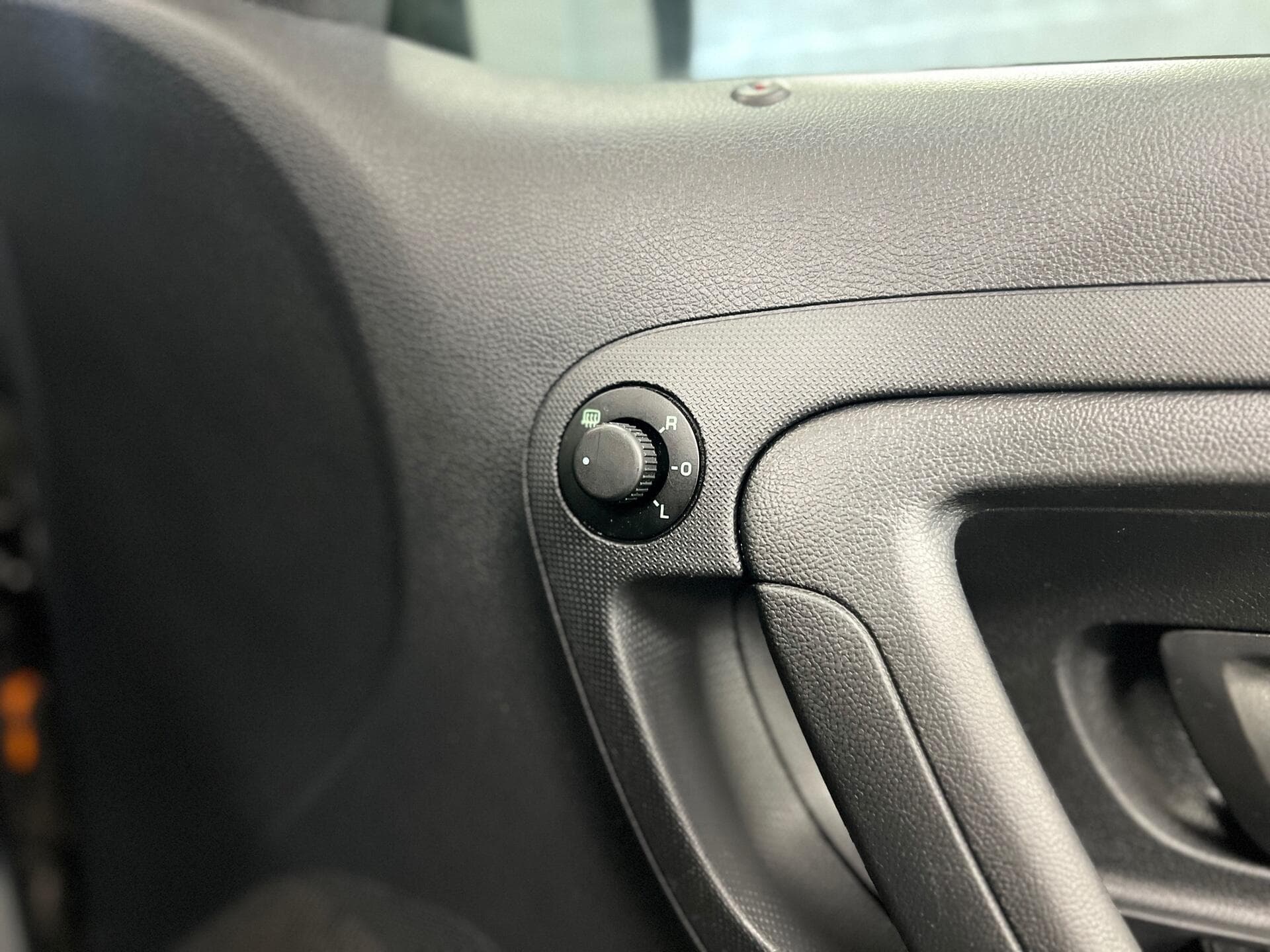 2012 Skoda Roomster - Thumbnail 24