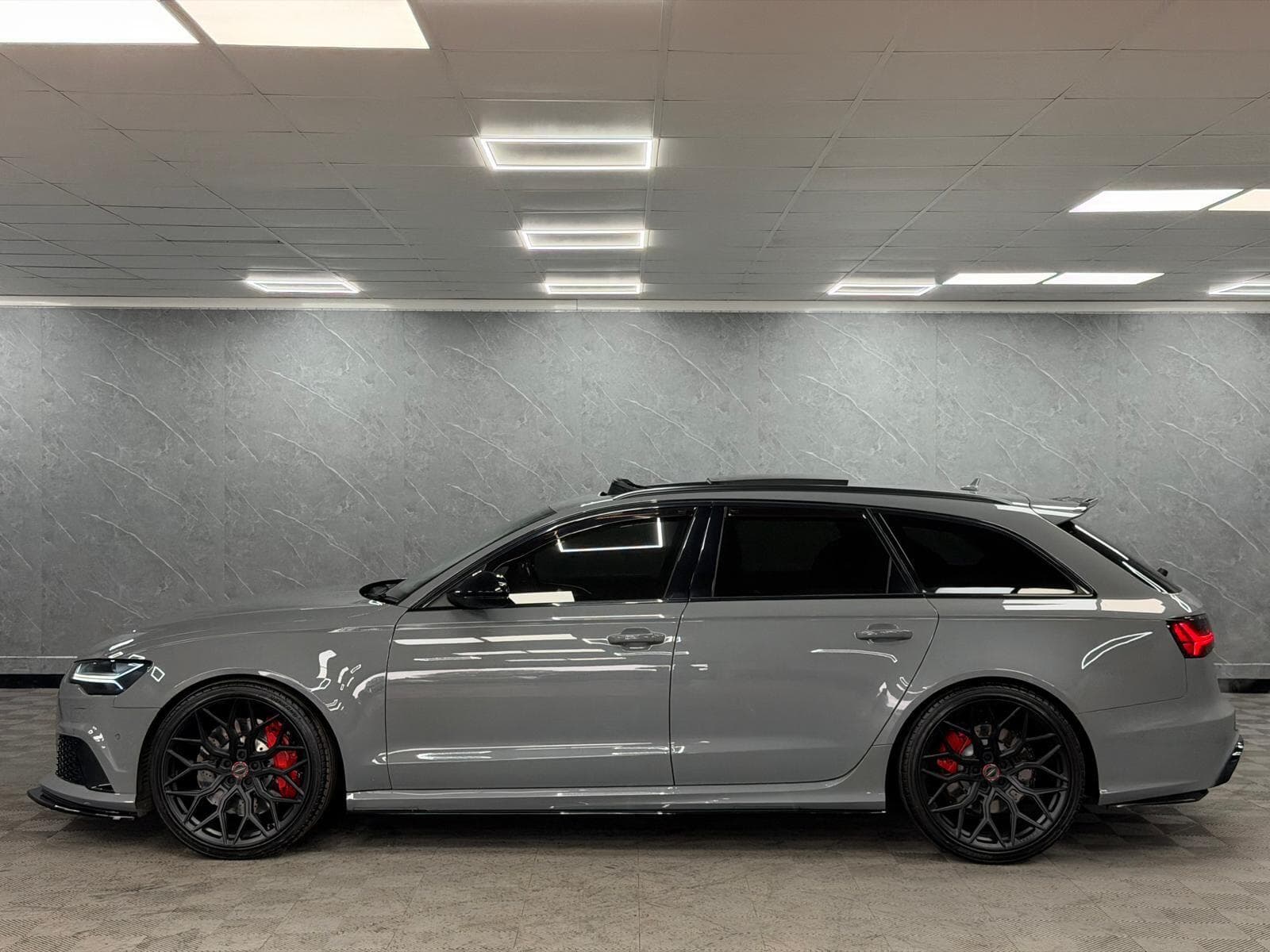 2016 Audi RS6 Avant - Thumbnail 9