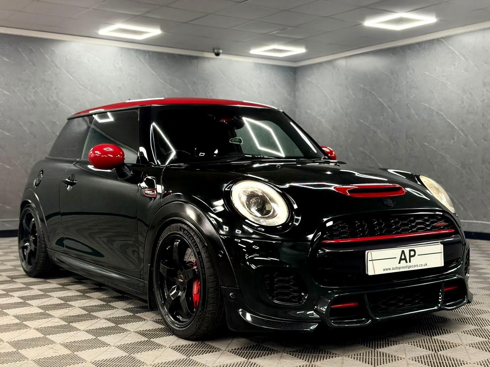 2015 MINI Hatch - Thumbnail 32