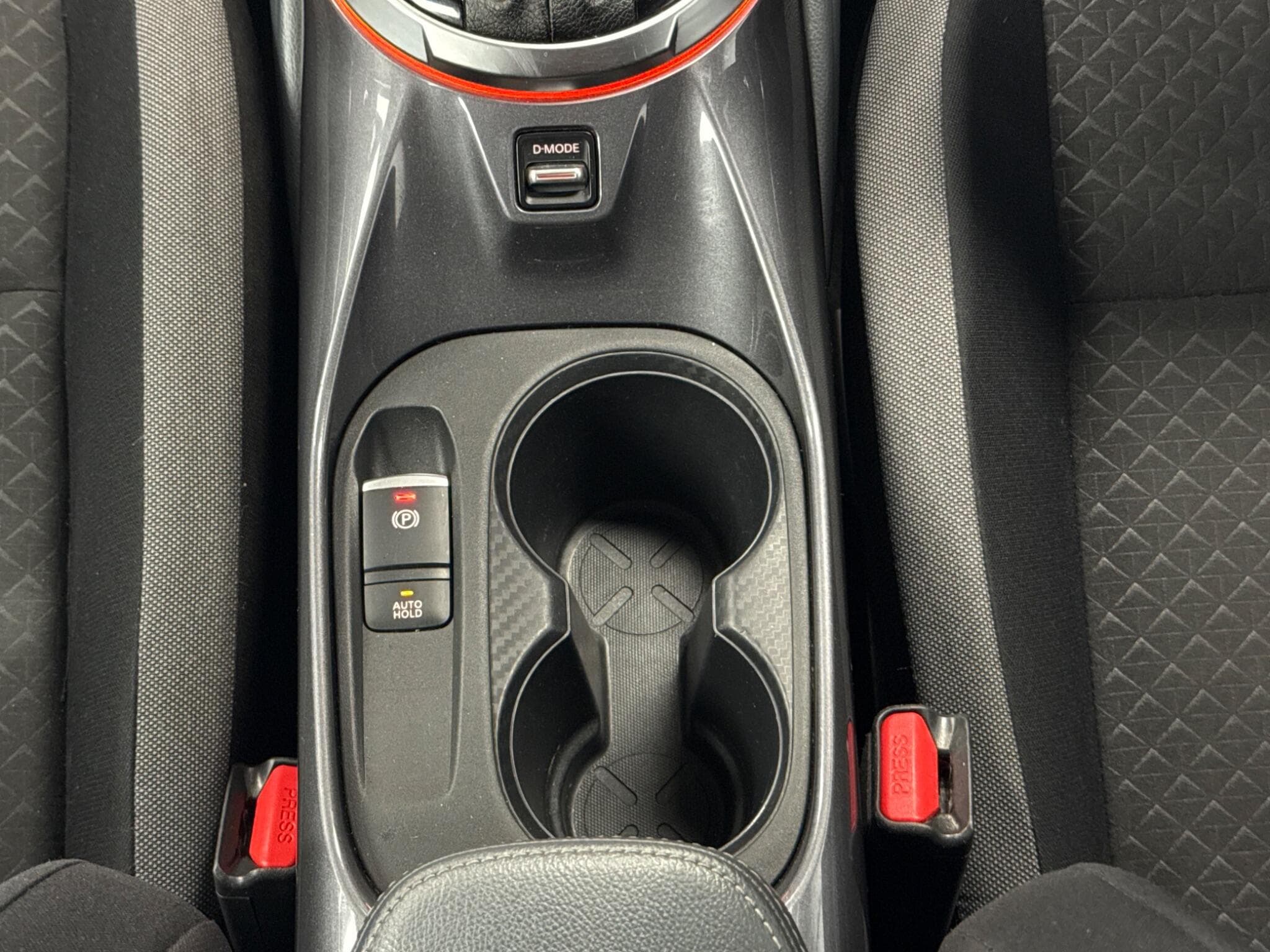 2020 Nissan Juke - Thumbnail 24