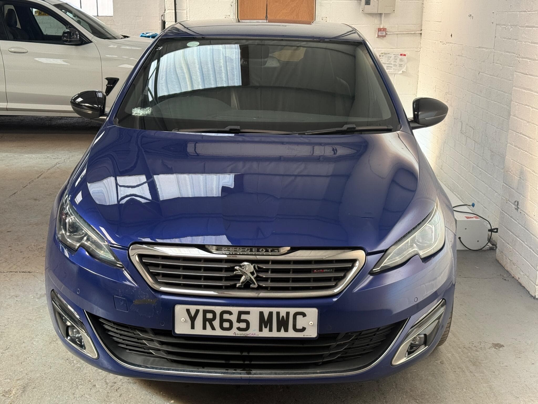 2015 Peugeot 308 - Image 2