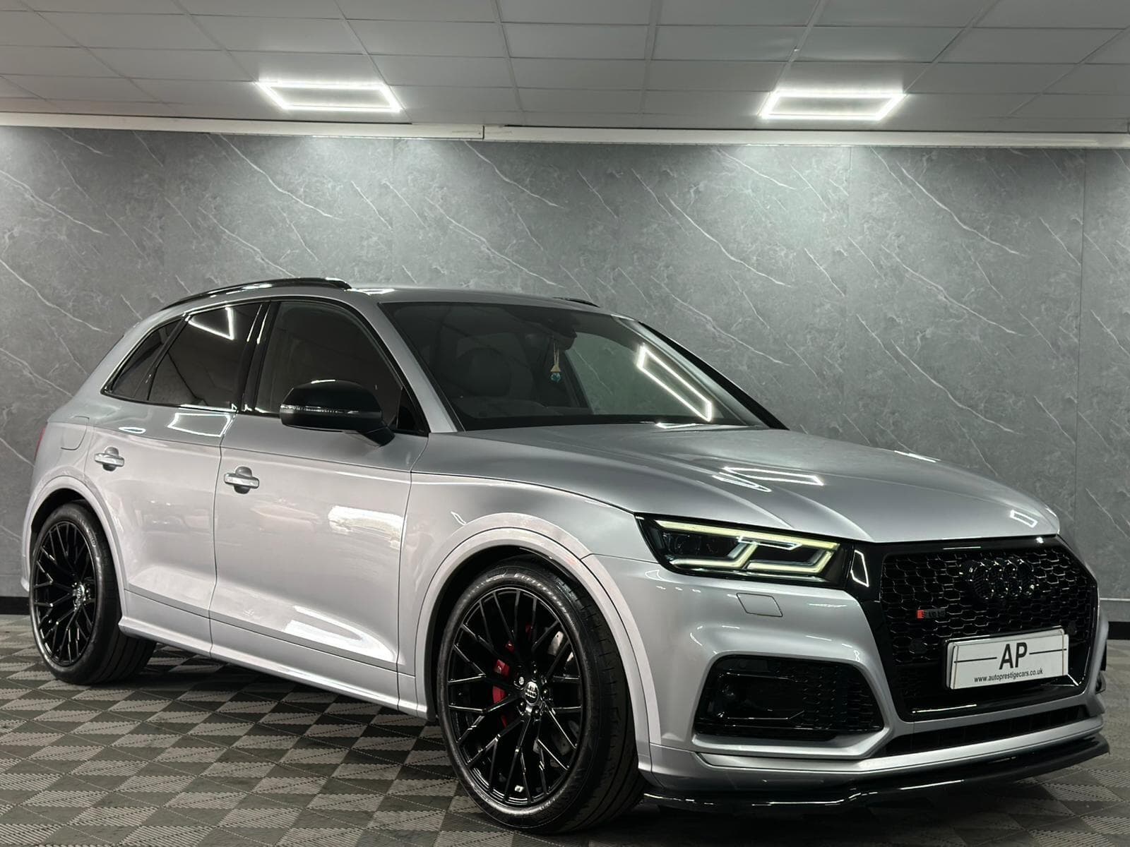 2017 Audi SQ5 - Thumbnail 18