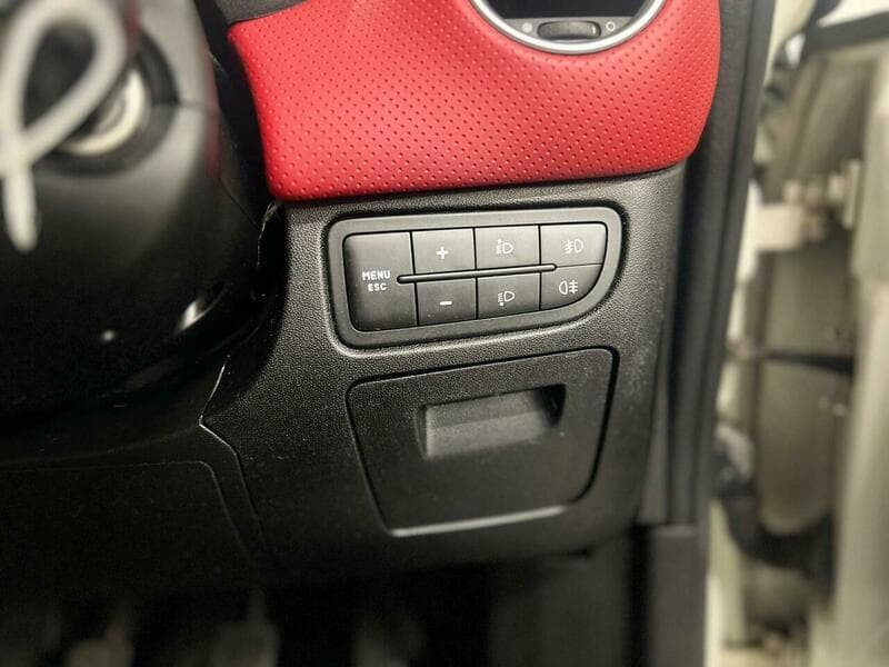 2010 Fiat Punto Evo - Thumbnail 29