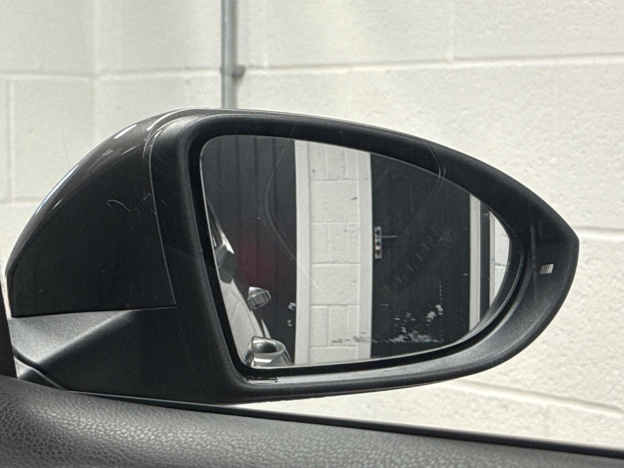 2014 Volkswagen Golf - Thumbnail 36