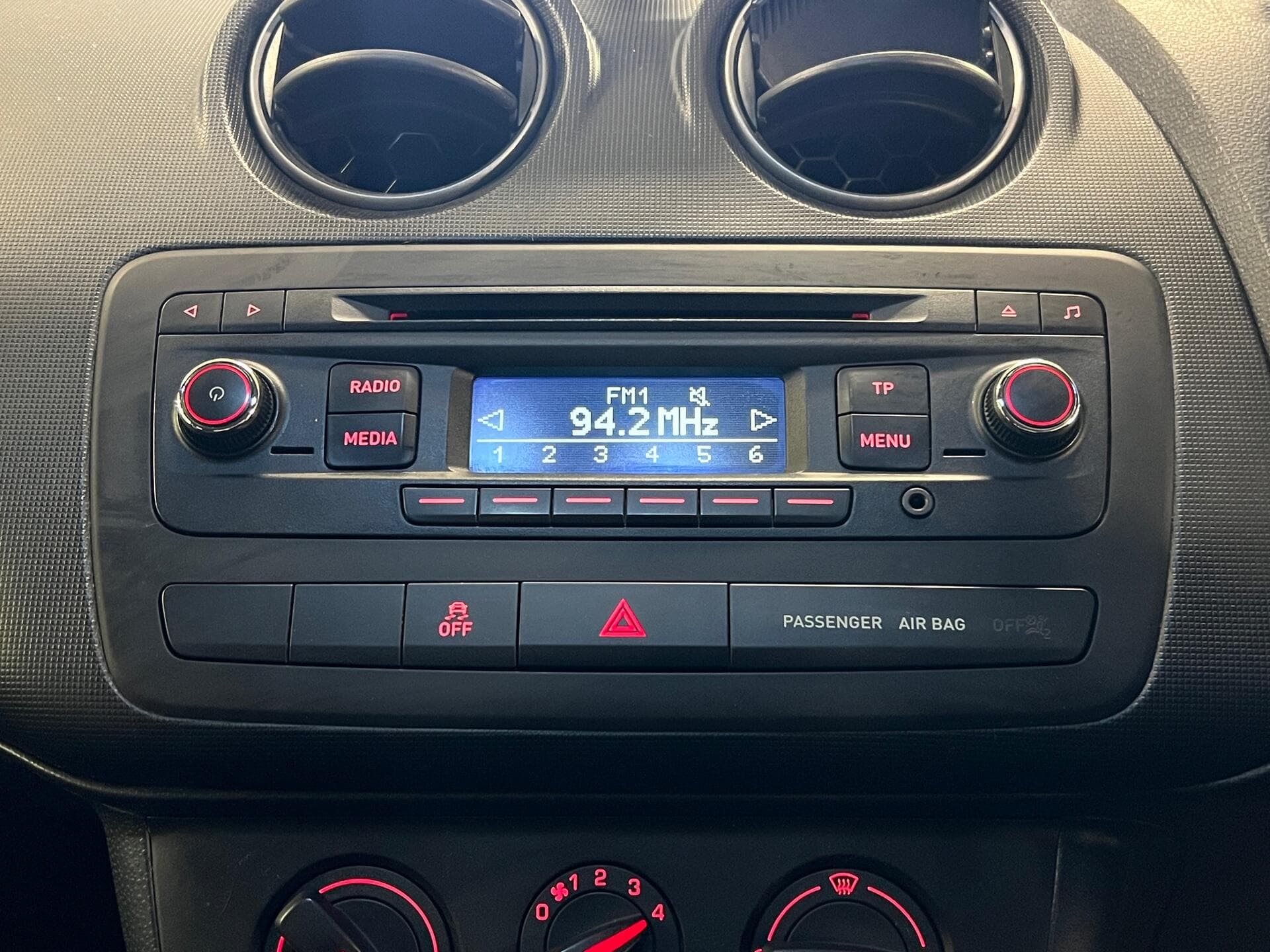 2015 SEAT Ibiza - Thumbnail 29