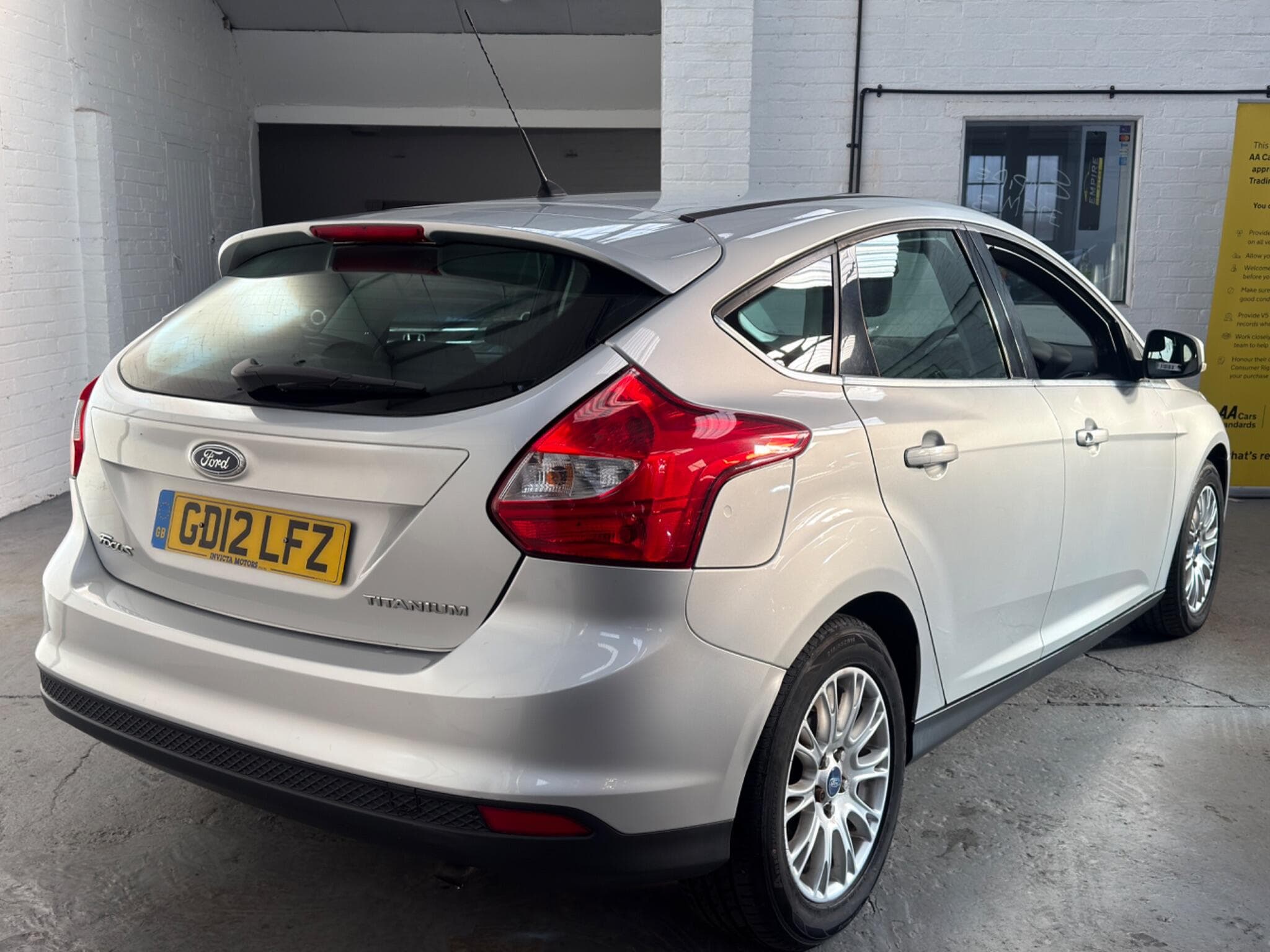 2012 Ford Focus - Thumbnail 12