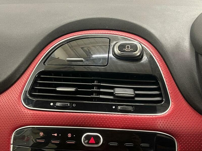2010 Fiat Punto Evo - Thumbnail 32