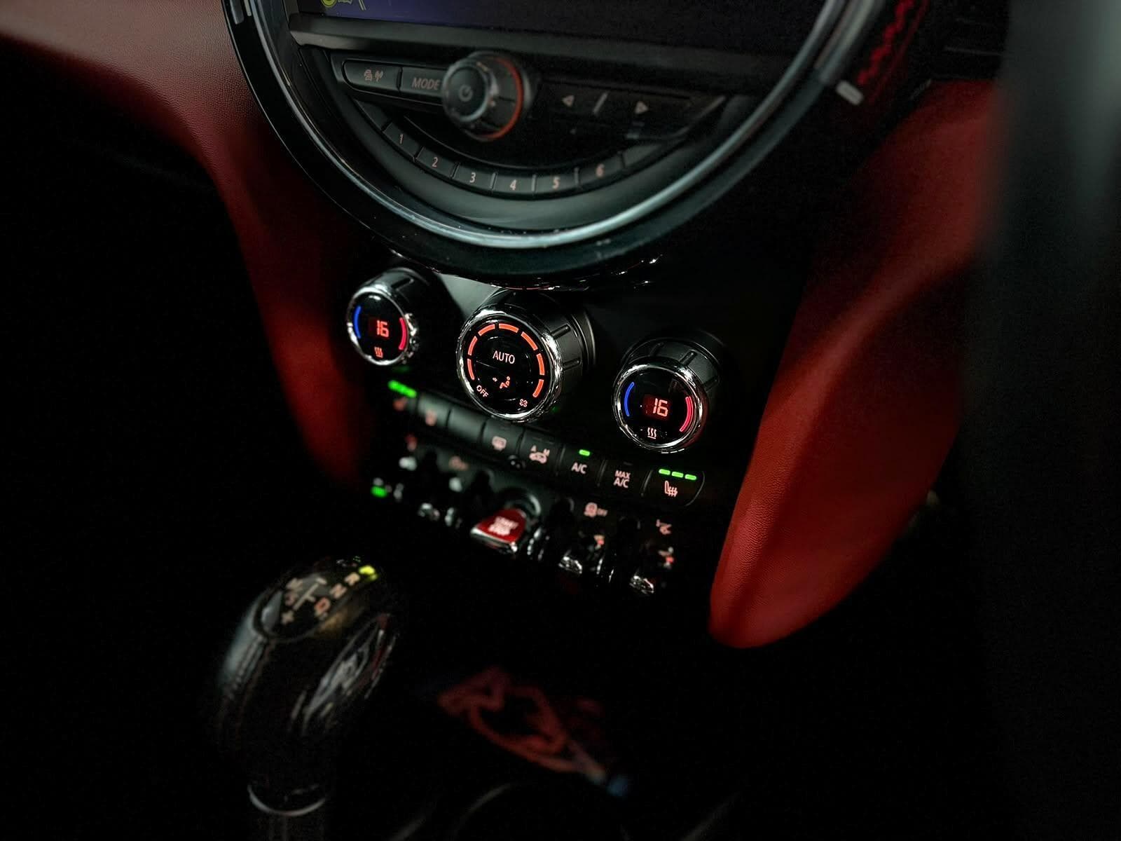 2015 MINI Hatch - Thumbnail 44