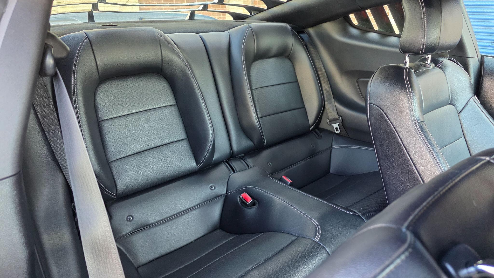 2016 Ford Mustang - Thumbnail 14