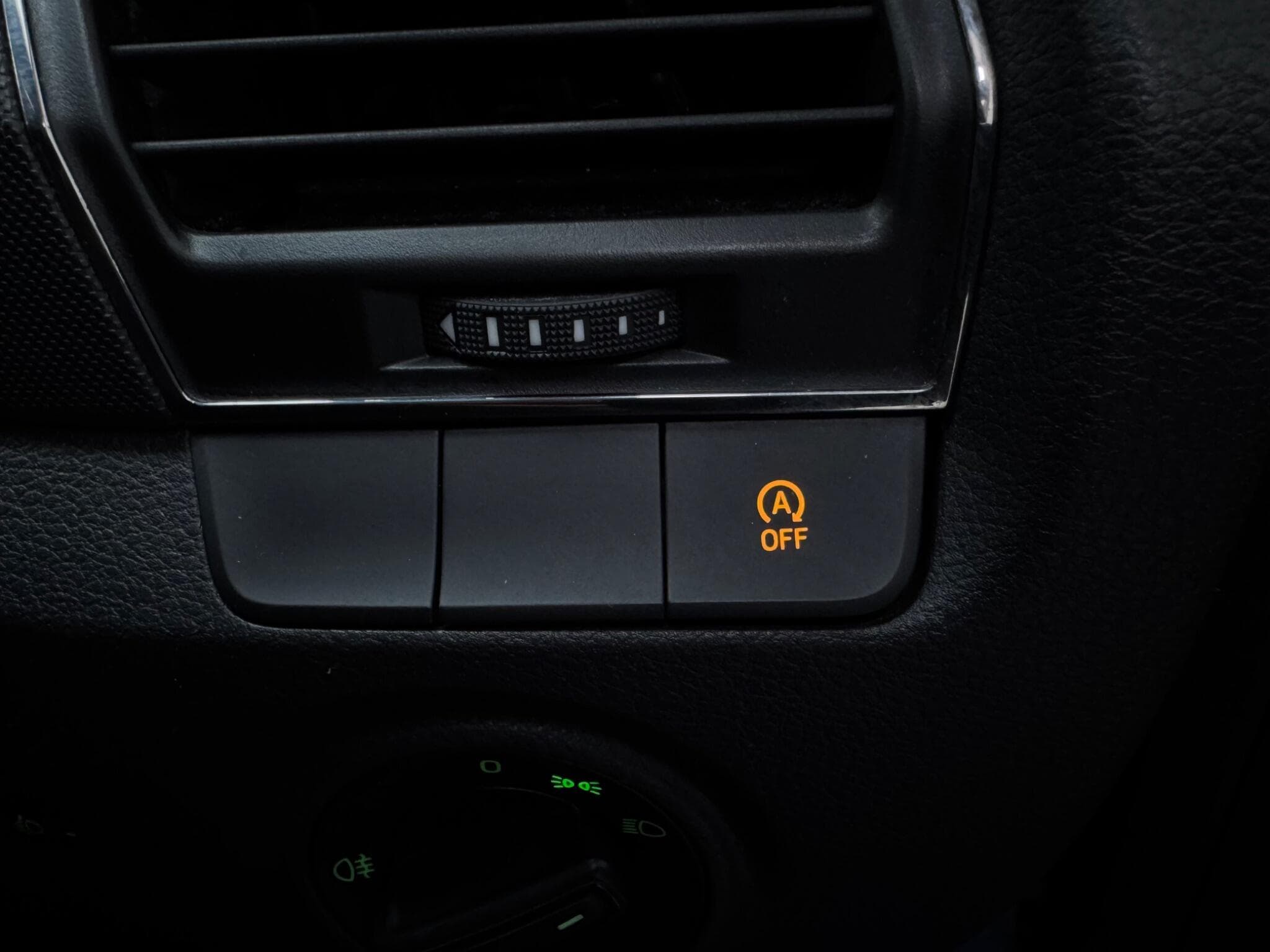 2014 Skoda Fabia - Thumbnail 19
