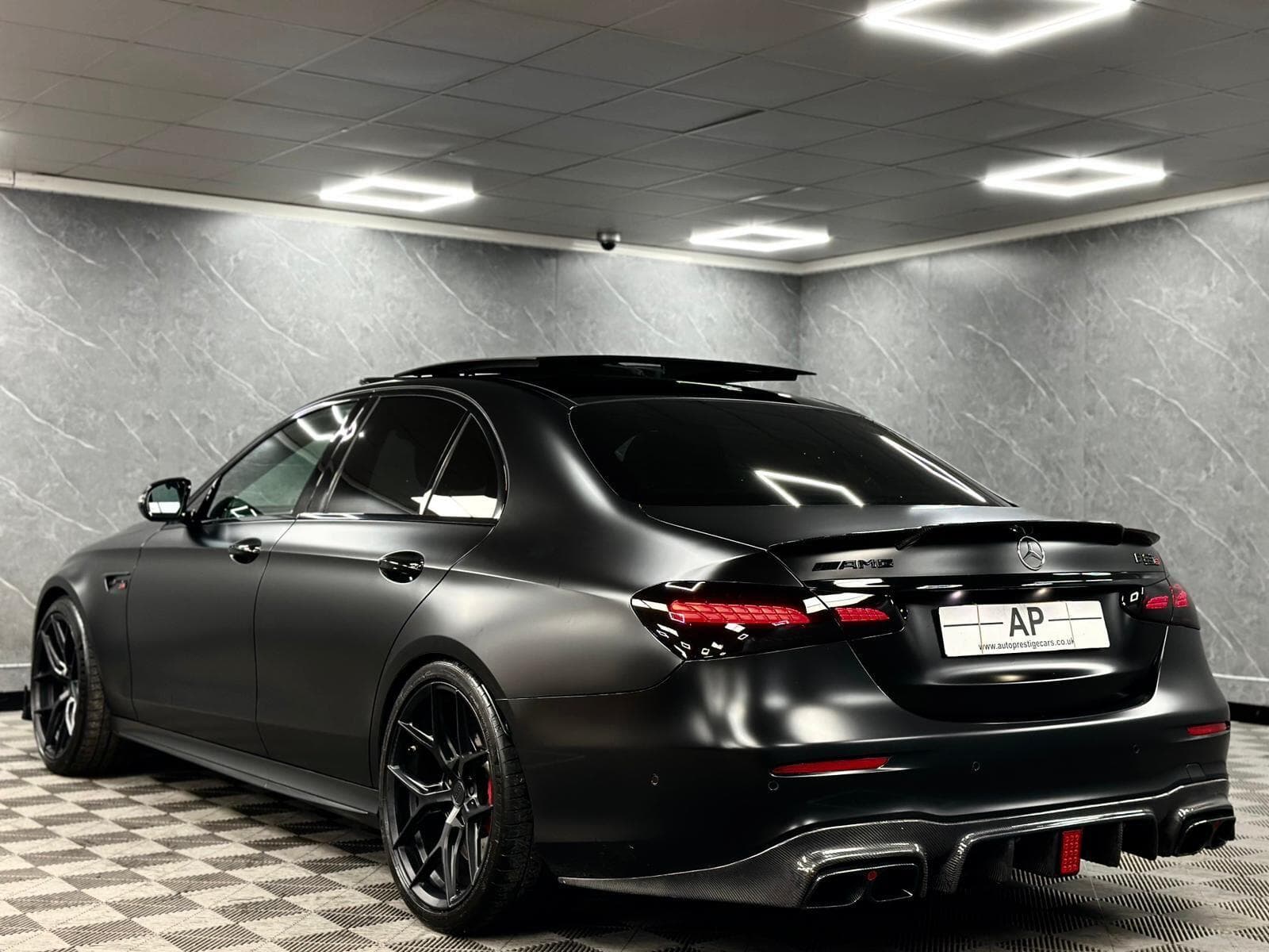 2020 Mercedes-Benz E Class - Thumbnail 8