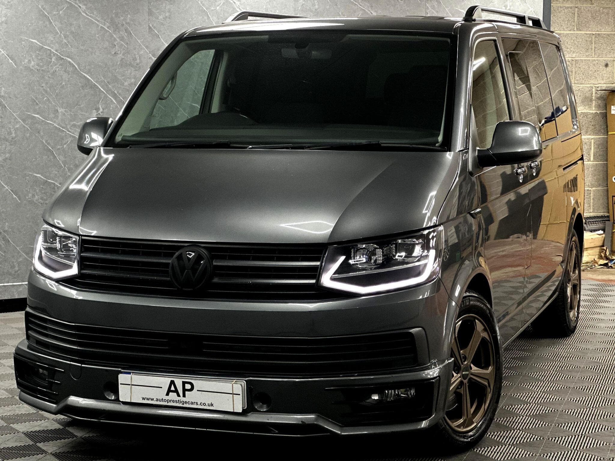 2018 Volkswagen Transporter - Thumbnail 31