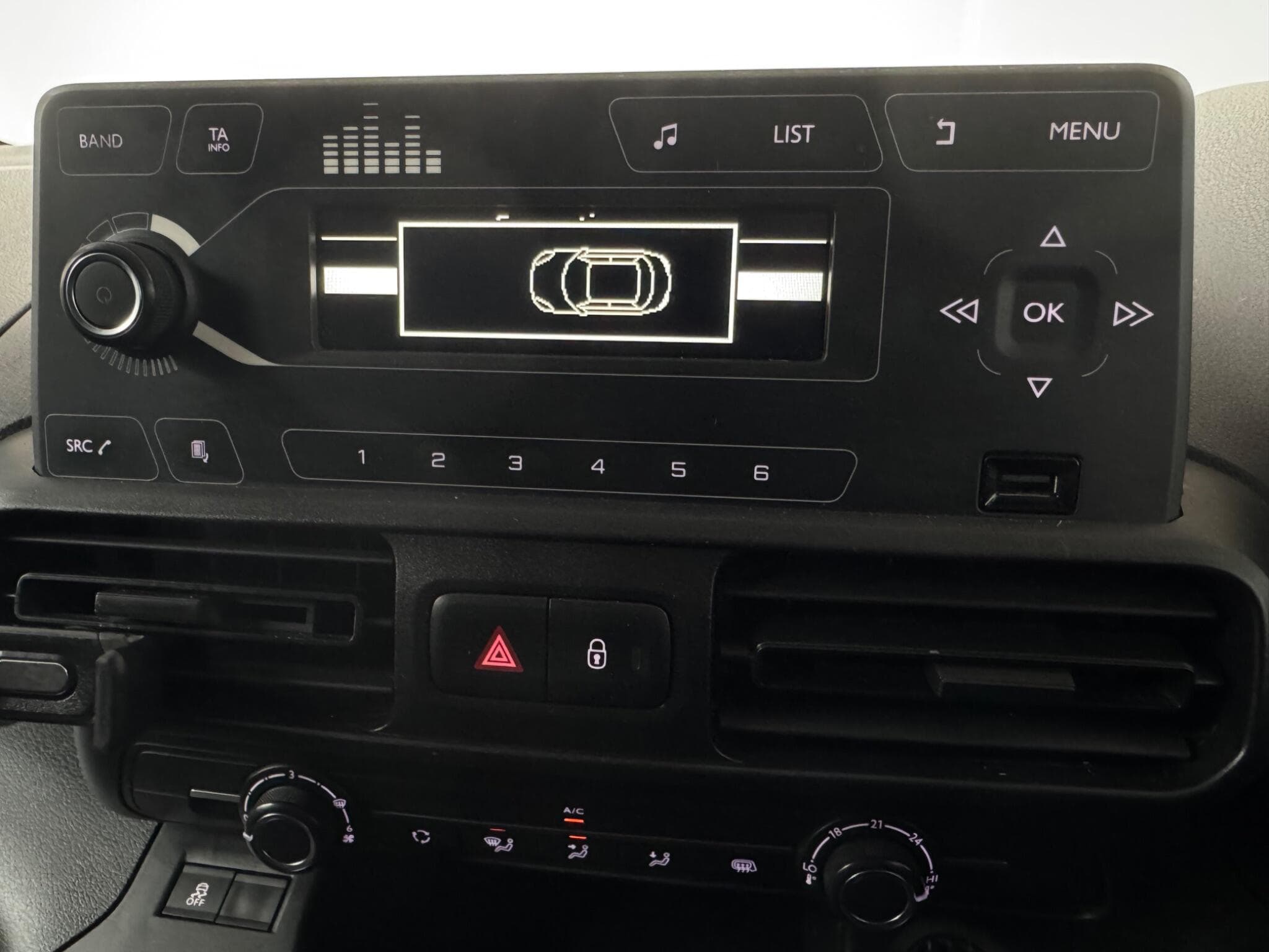 2019 Vauxhall Combo - Thumbnail 12